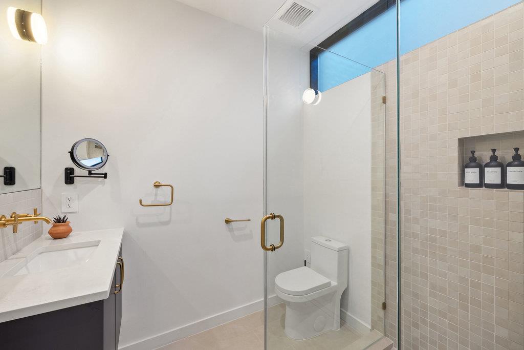 4707 Reyes St #2 Property Photo 23