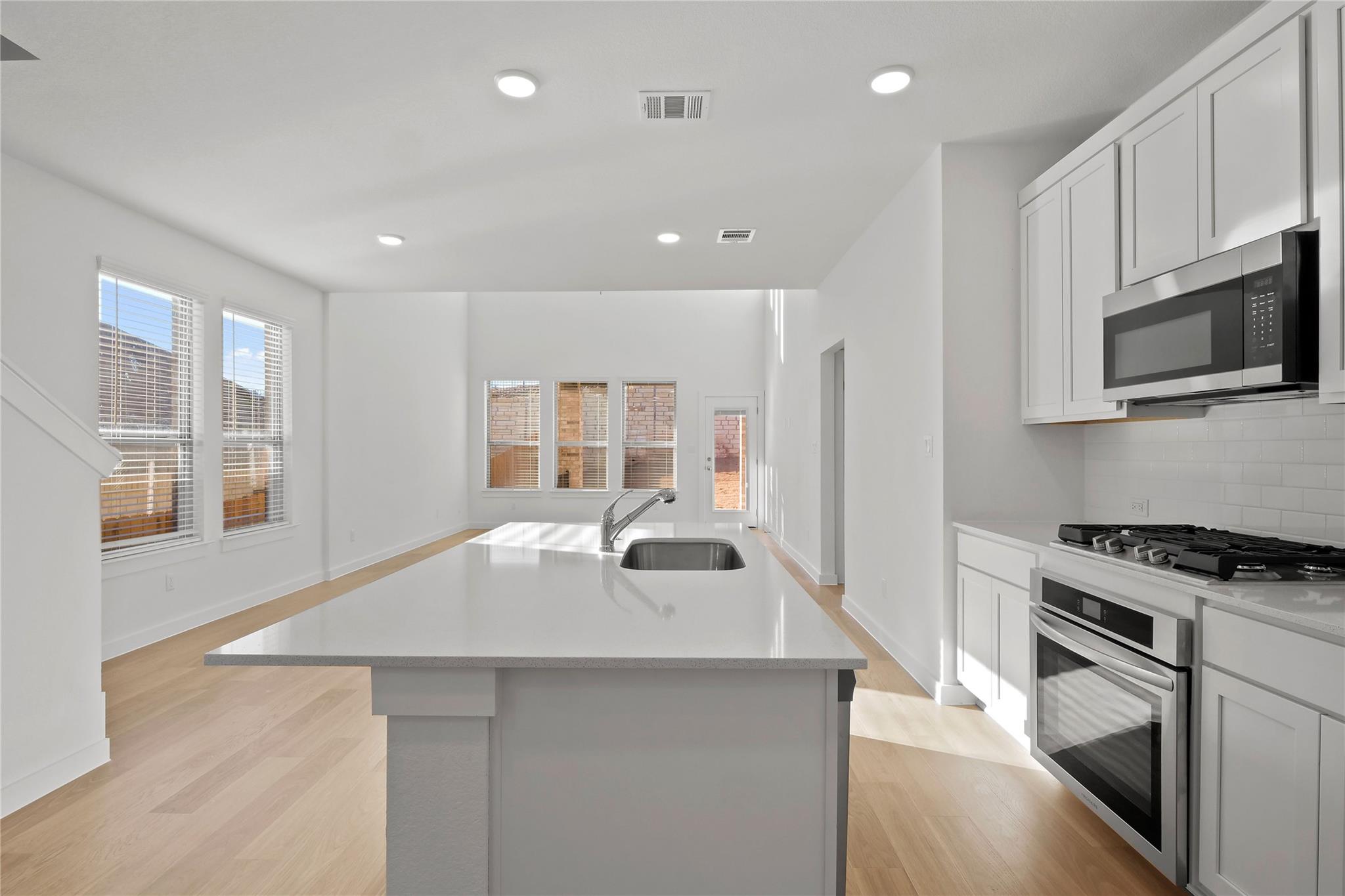 8006 Shining Flor Run Property Photo 11