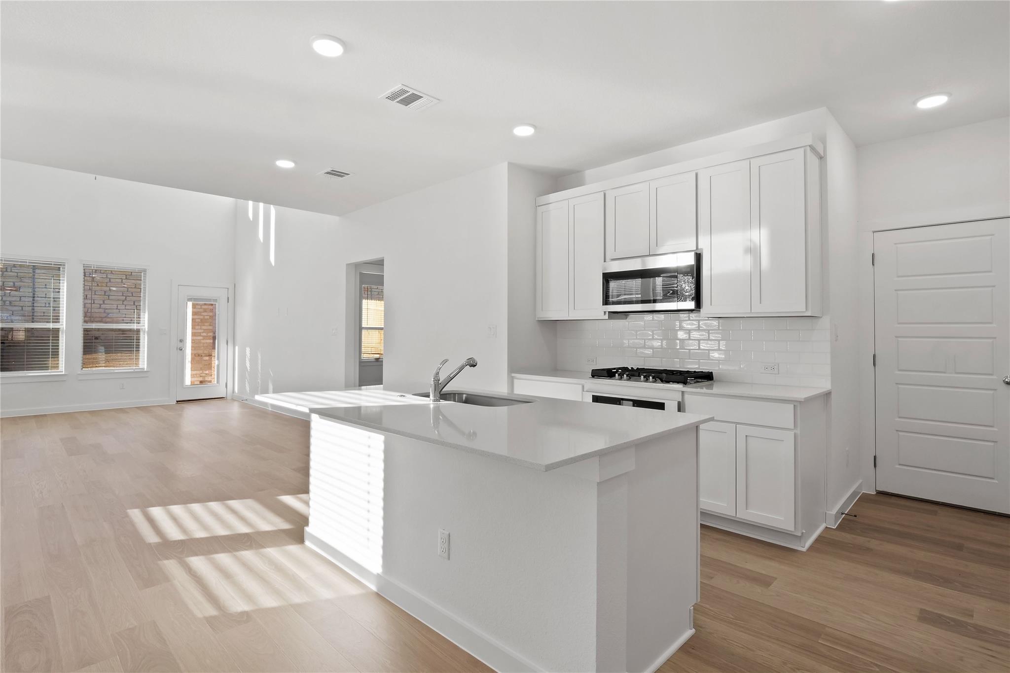 8006 Shining Flor Run Property Photo 14