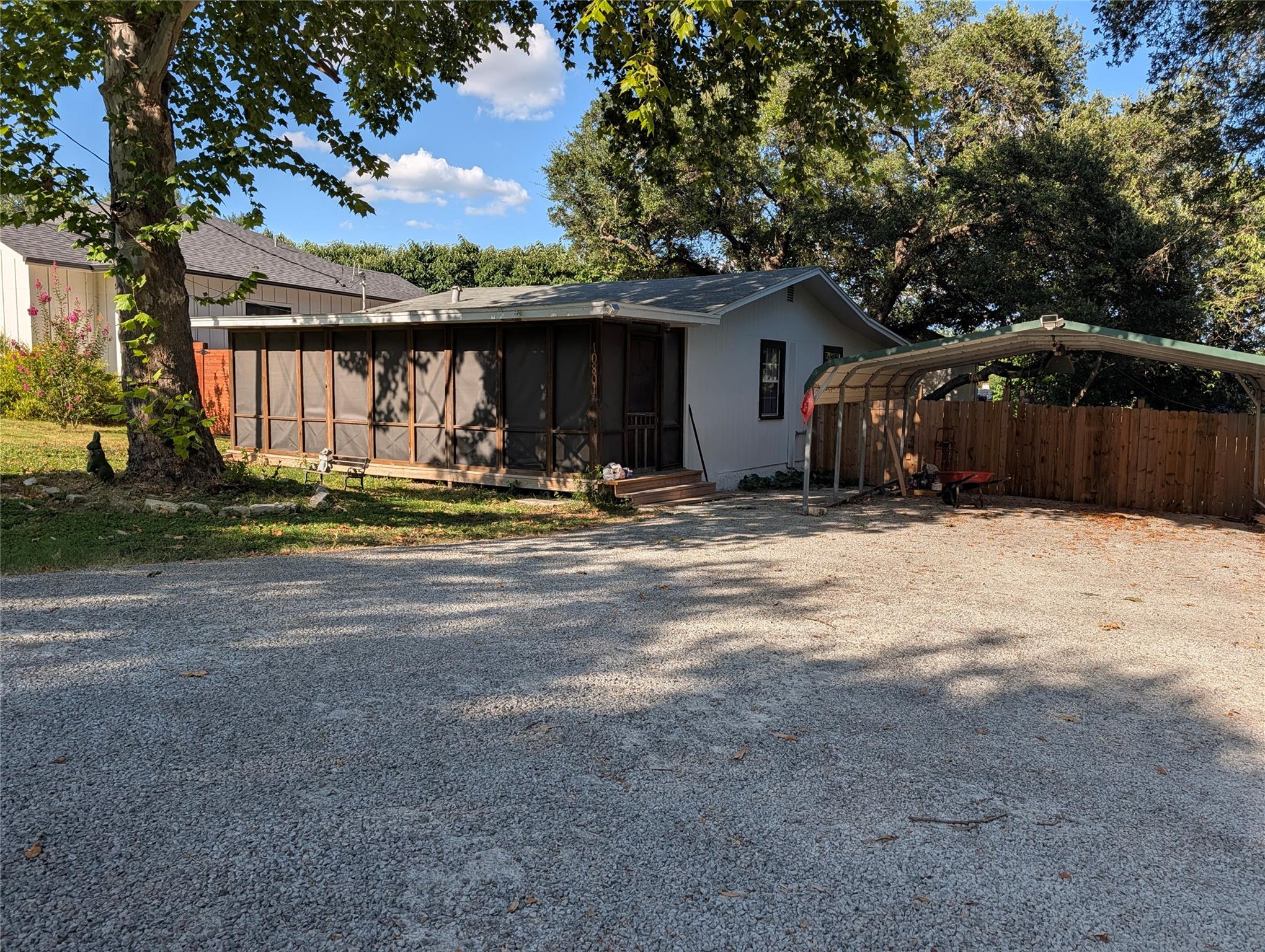 10801 W Lakeview Dr Property Photo 5