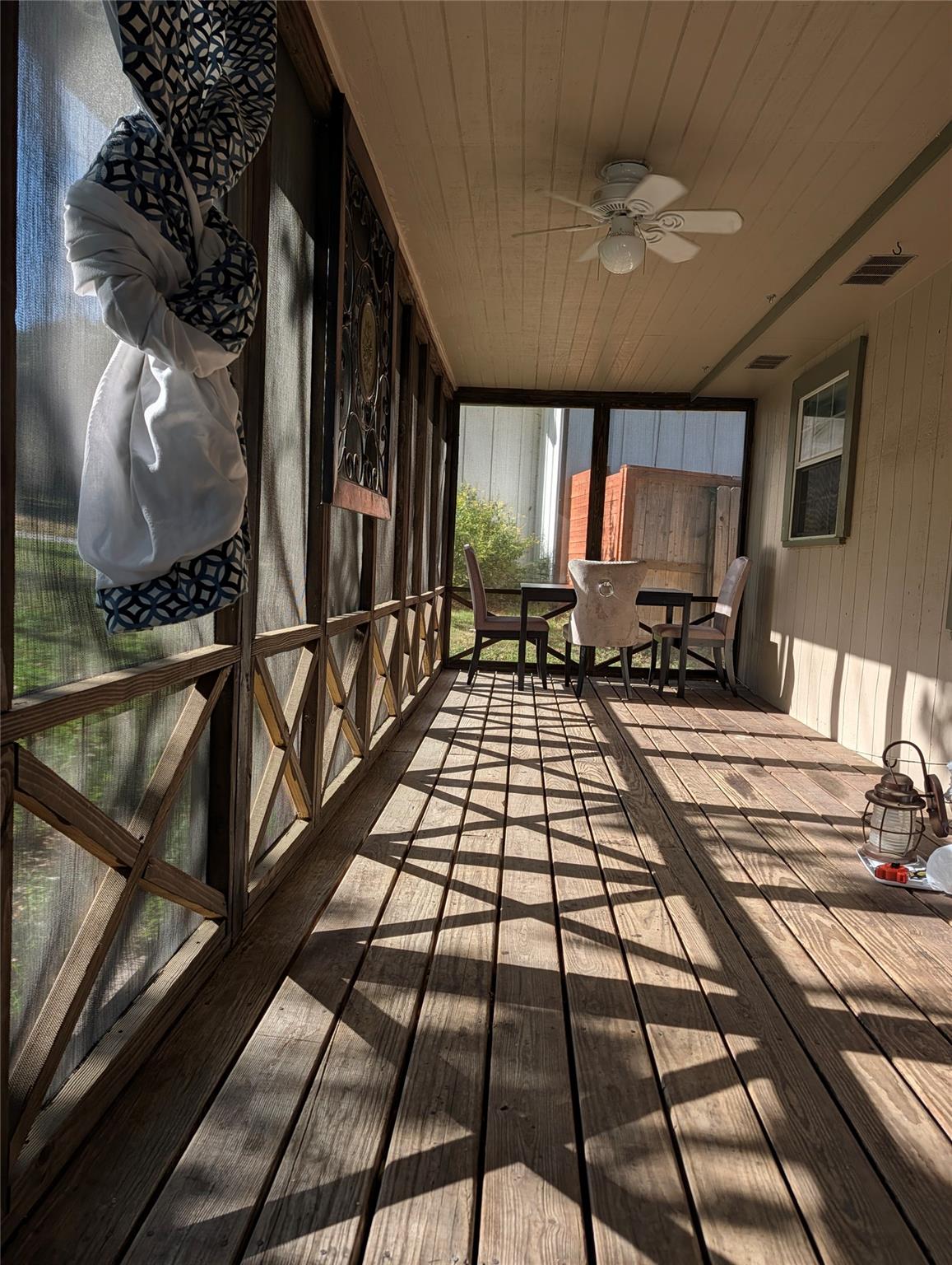 10801 W Lakeview Dr Property Photo 6