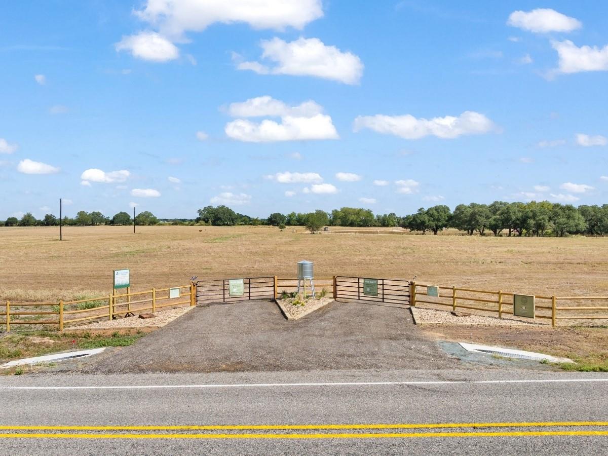 3275 Fm 956 None Property Photo 3