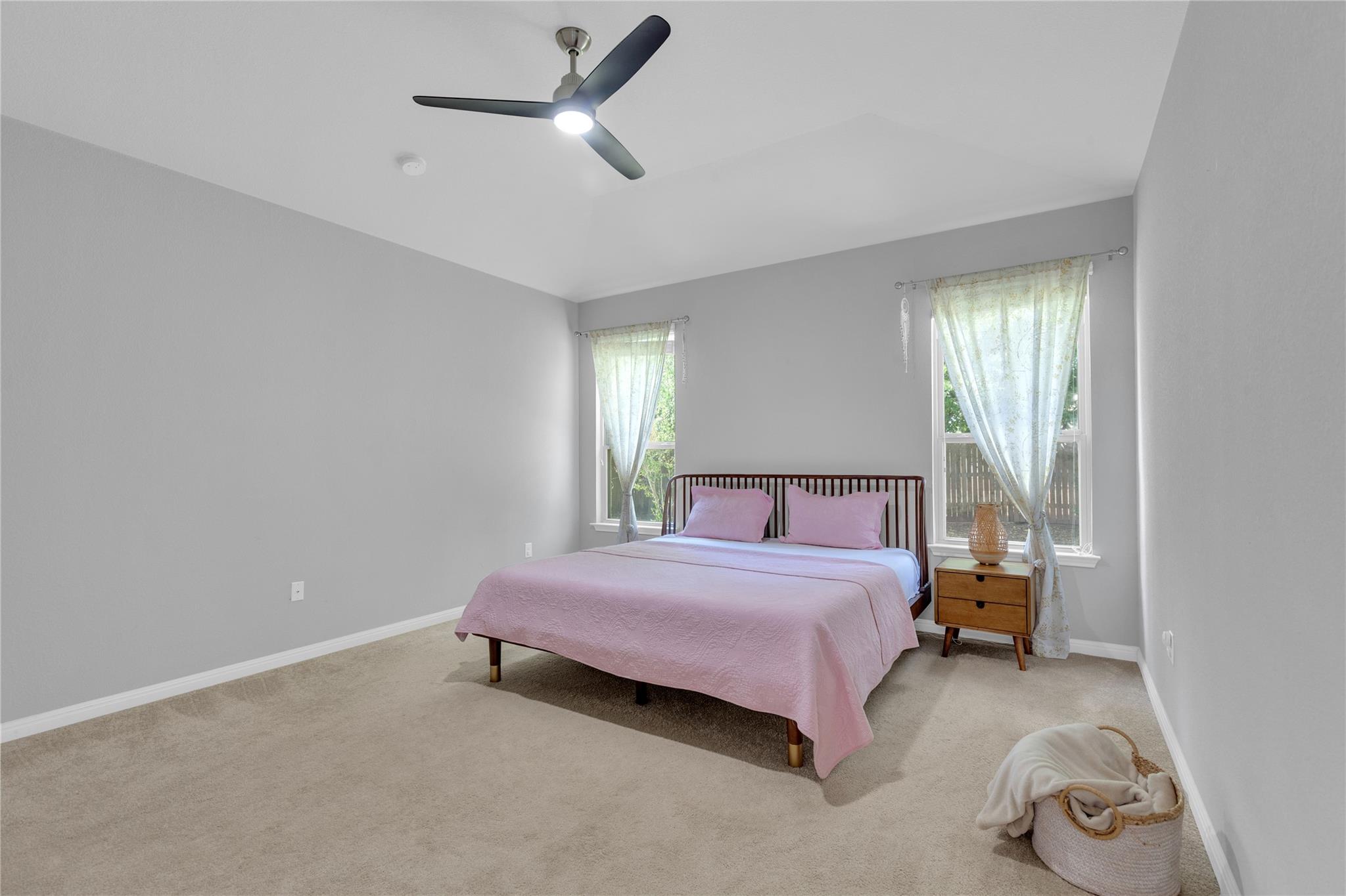 721 Schefer St Property Photo 17