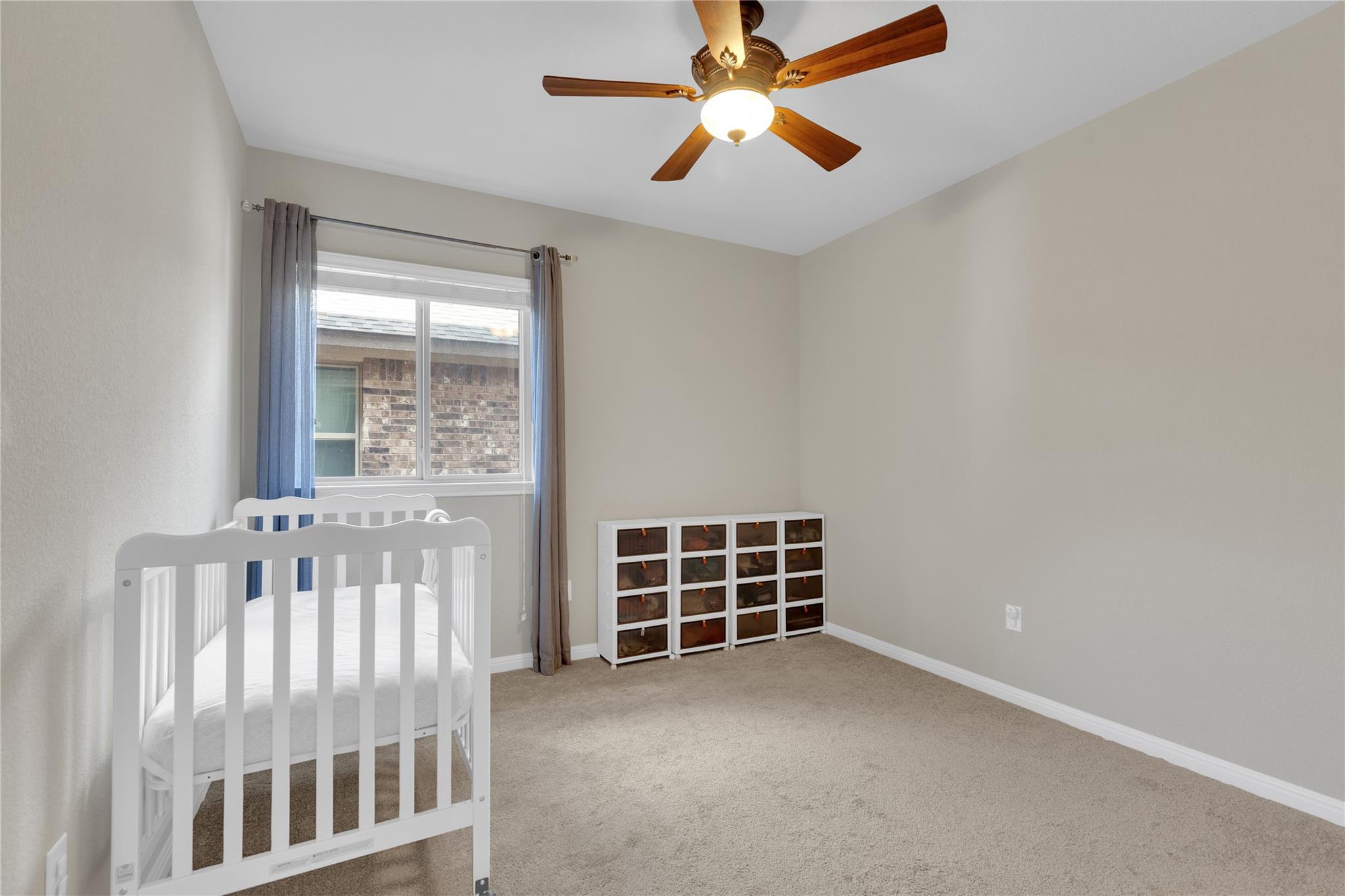 721 Schefer St Property Photo 25