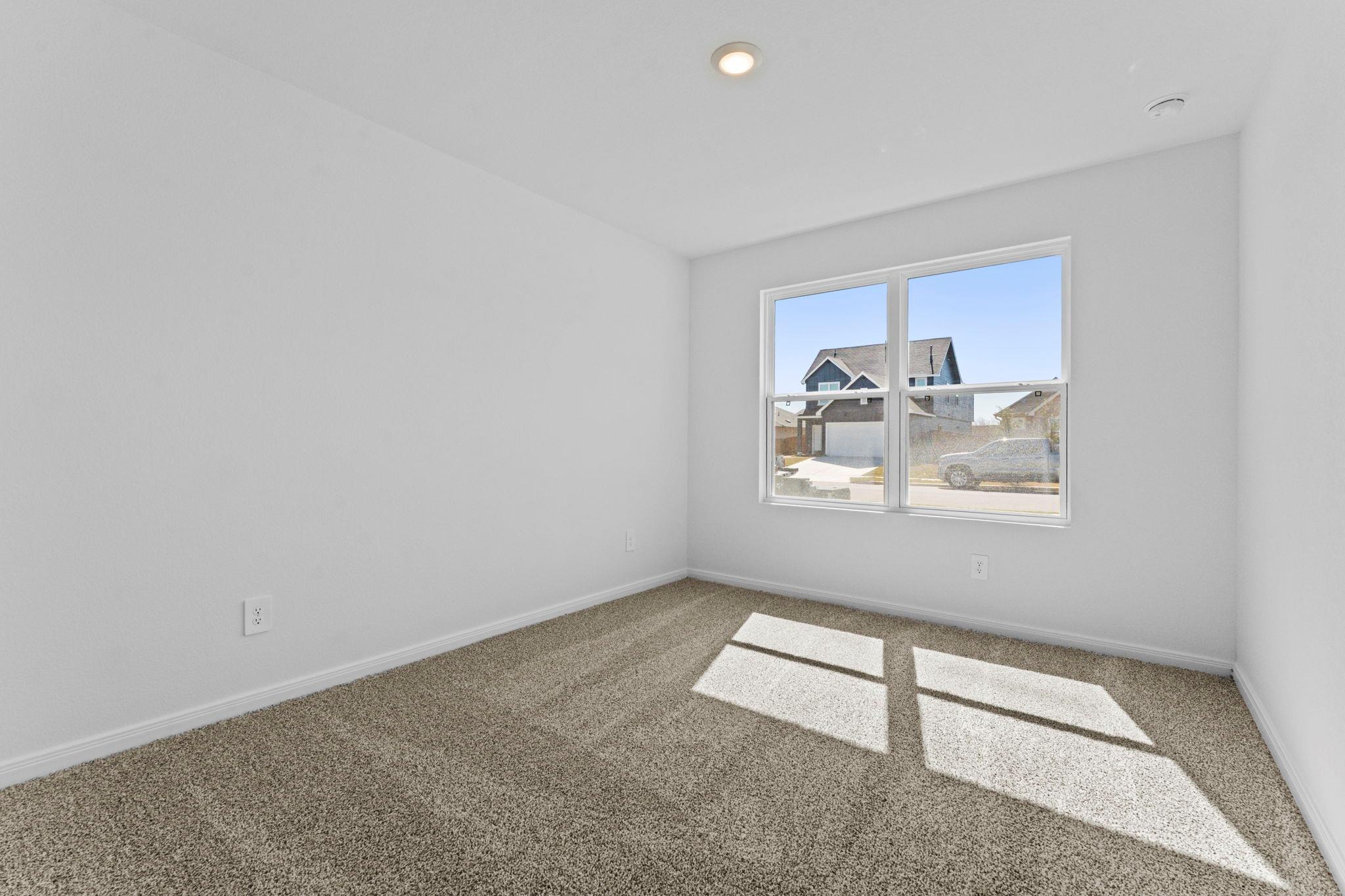 211 Las Lomas Dr Property Photo 6