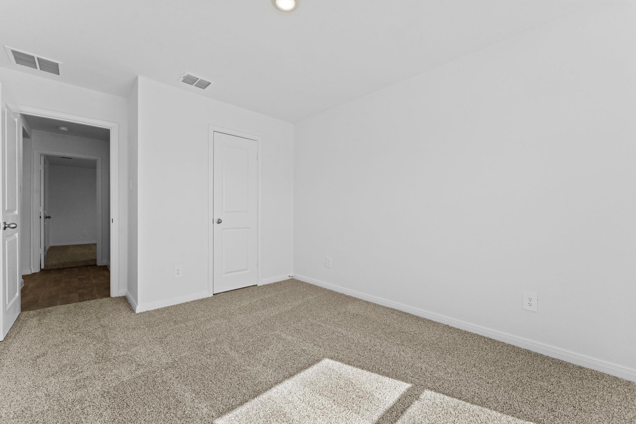 211 Las Lomas Dr Property Photo 7