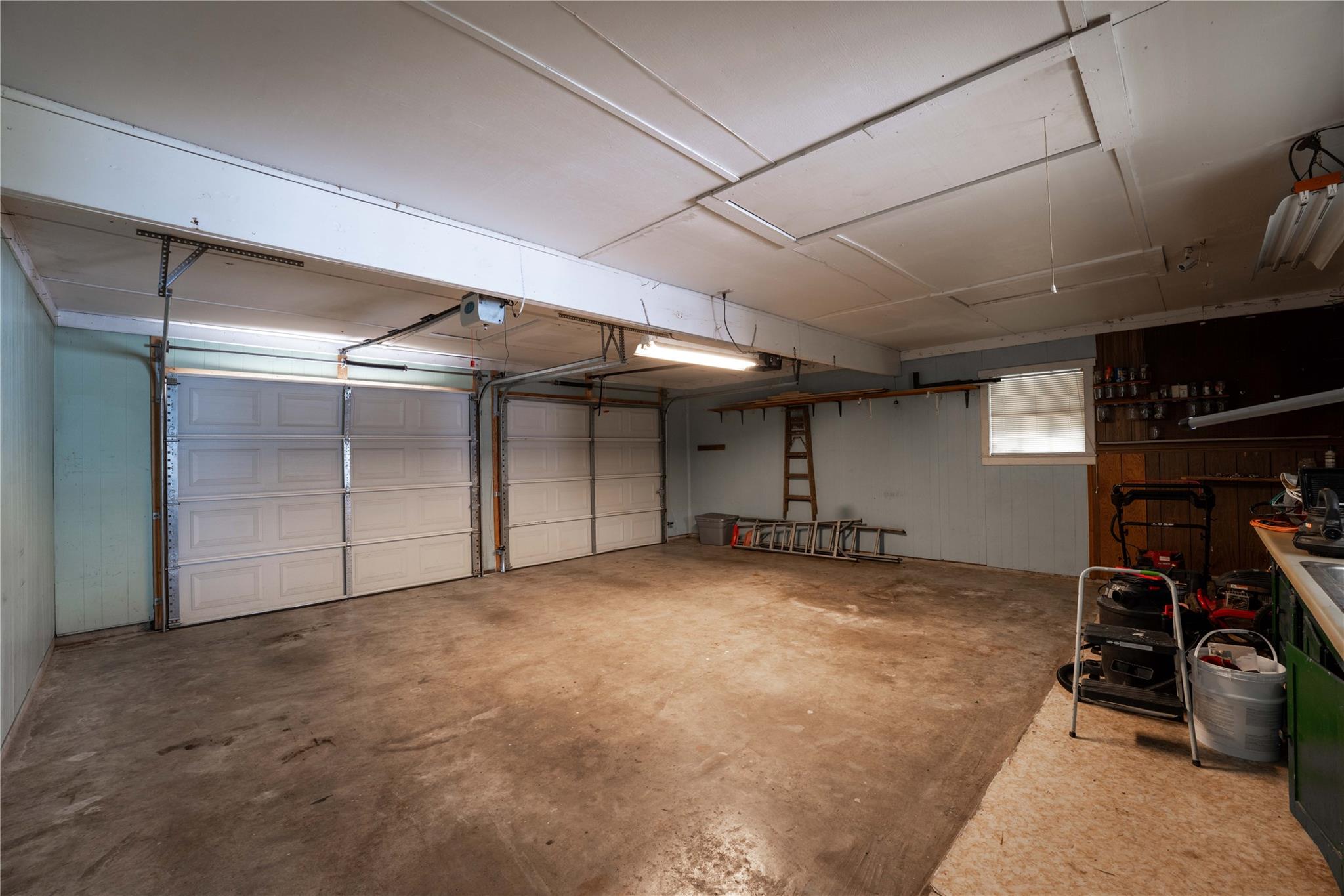 1070 N Franklin St Property Photo 16
