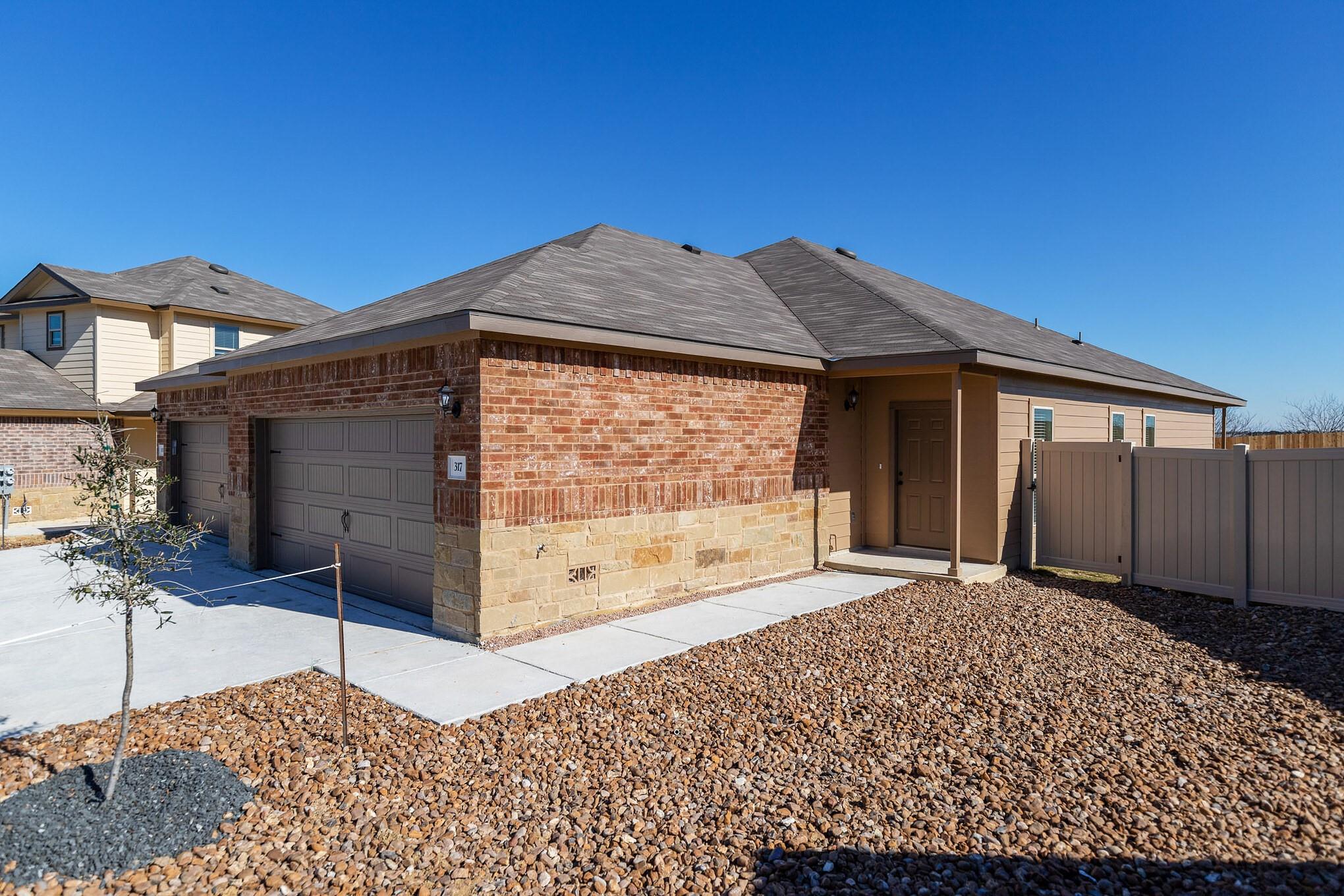 205 Kasper Way Property Photo