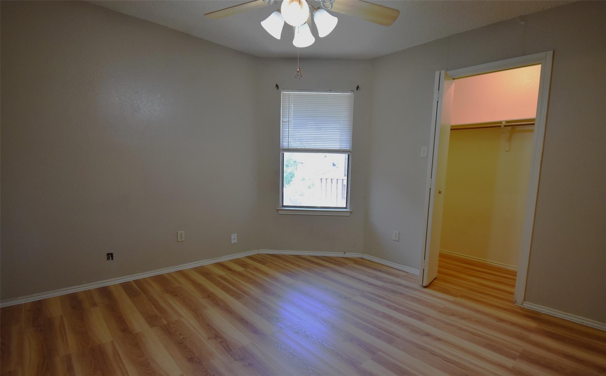 1802 Rawhide Loop Property Photo 11