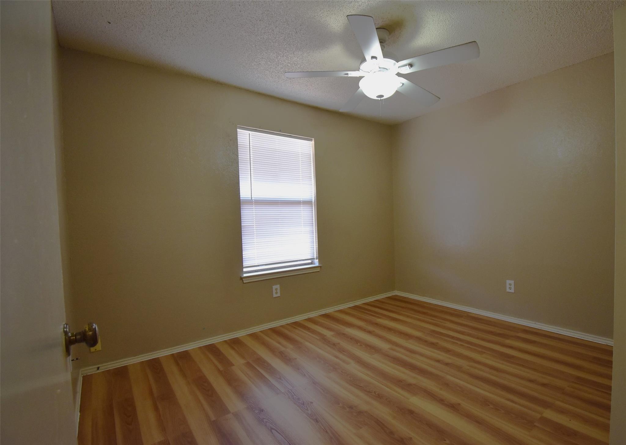 1802 Rawhide Loop Property Photo 14