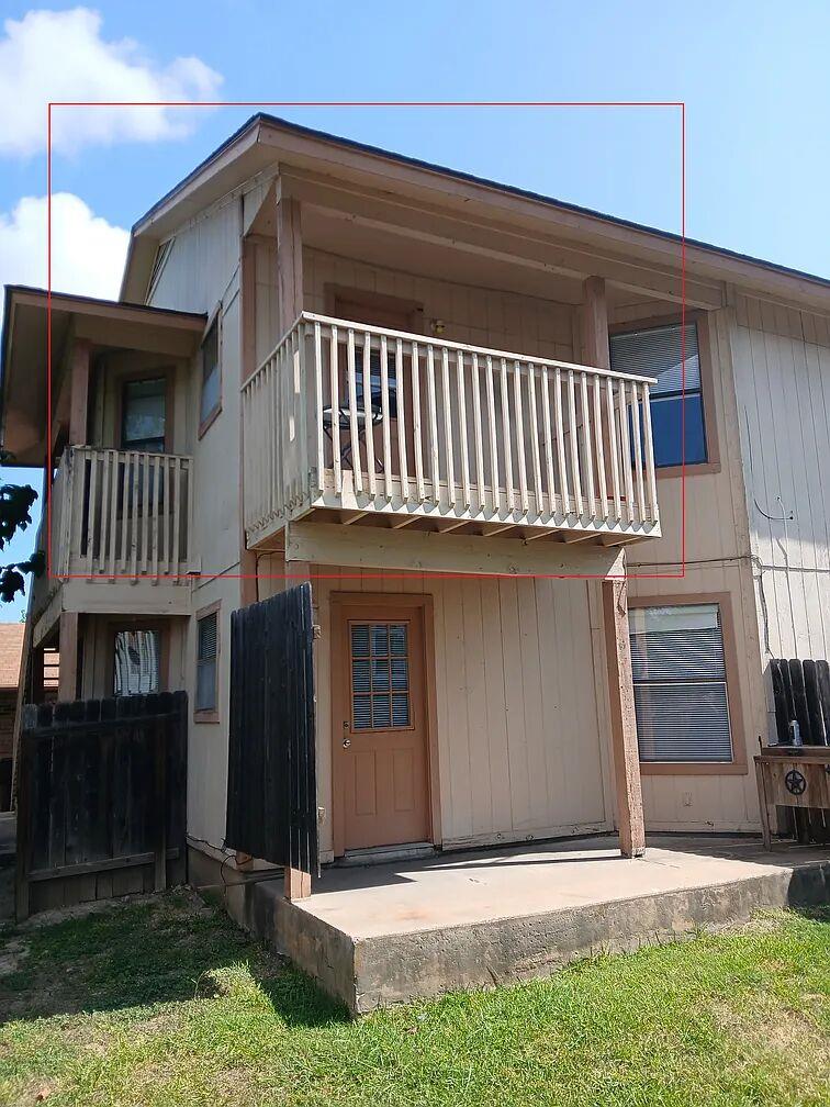 1802 Rawhide Loop Property Photo 17