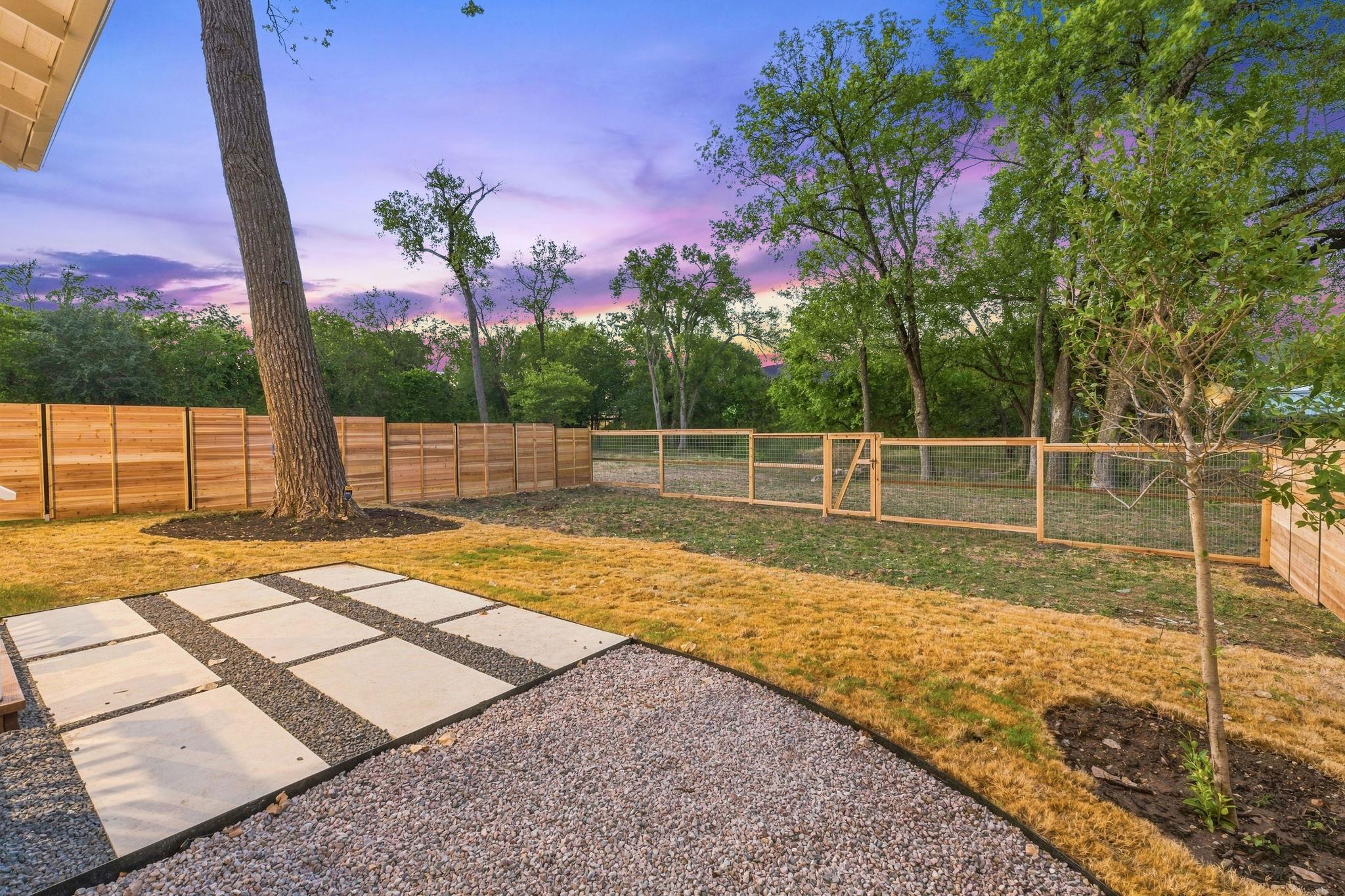210 W Mockingbird Ln #3 Property Photo 3