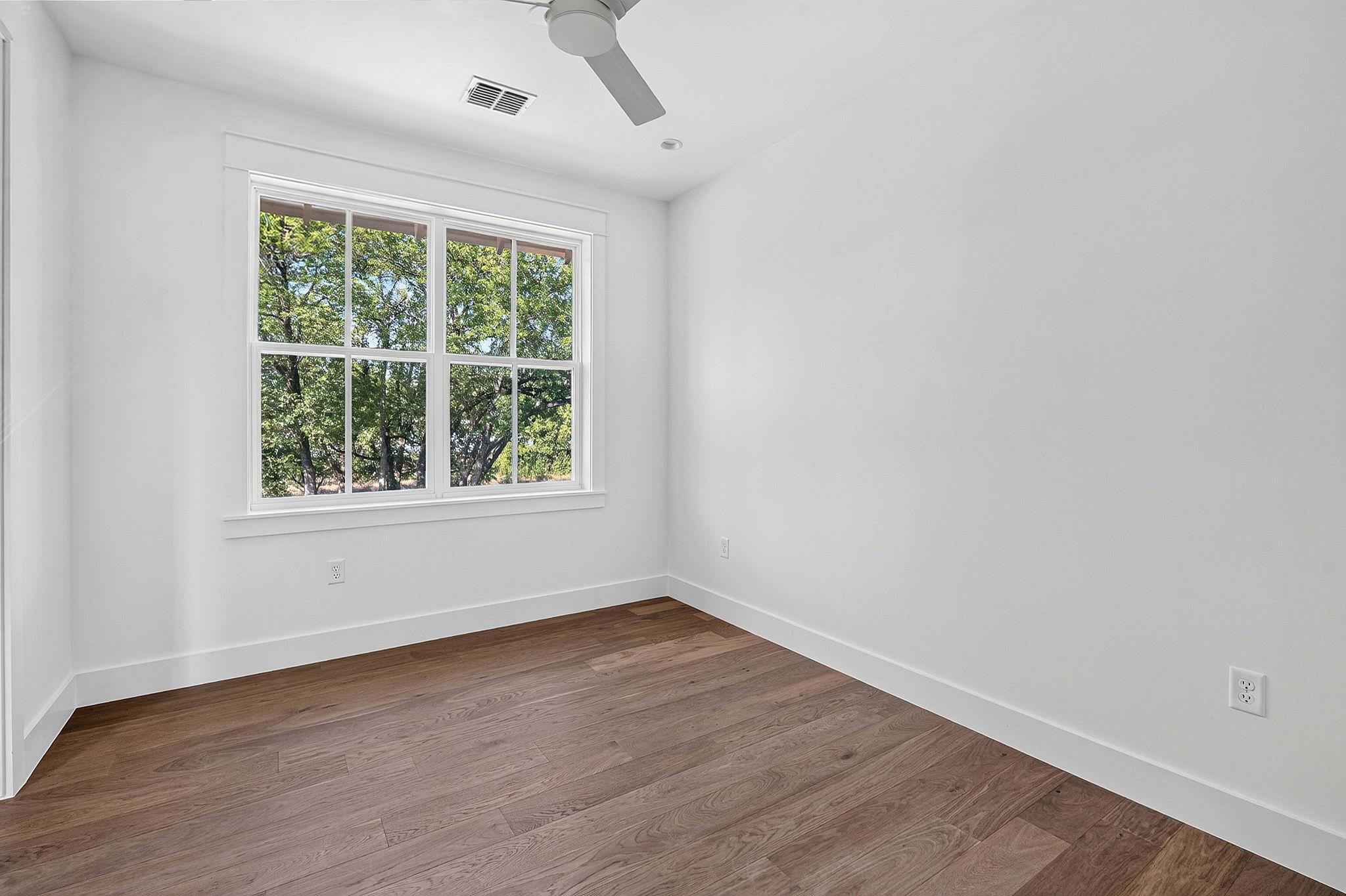 210 W Mockingbird Ln #3 Property Photo 18