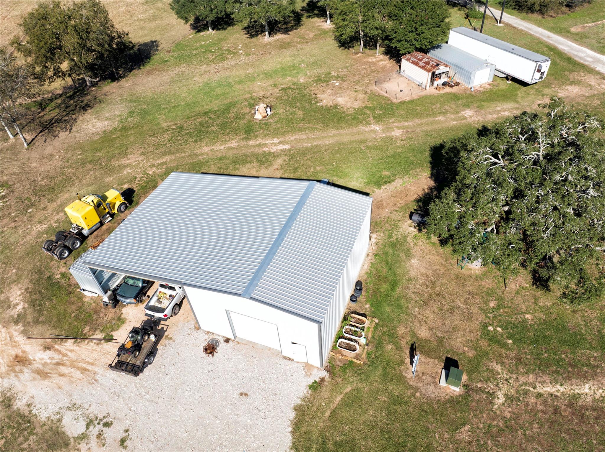 1100 Calhoun Rd Property Photo 32