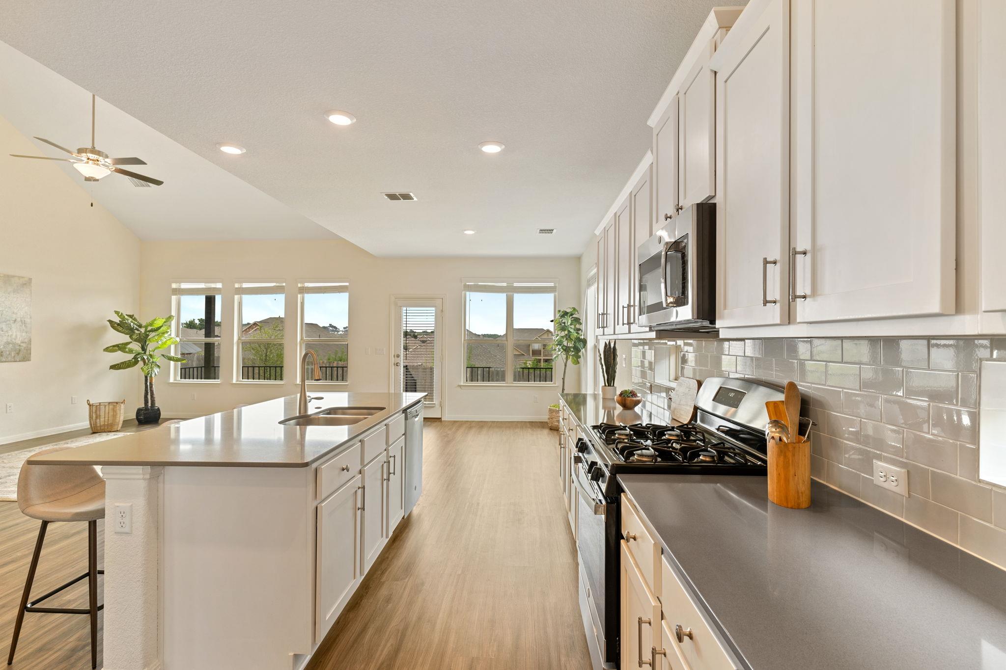 607 Allende Bnd Property Photo 8