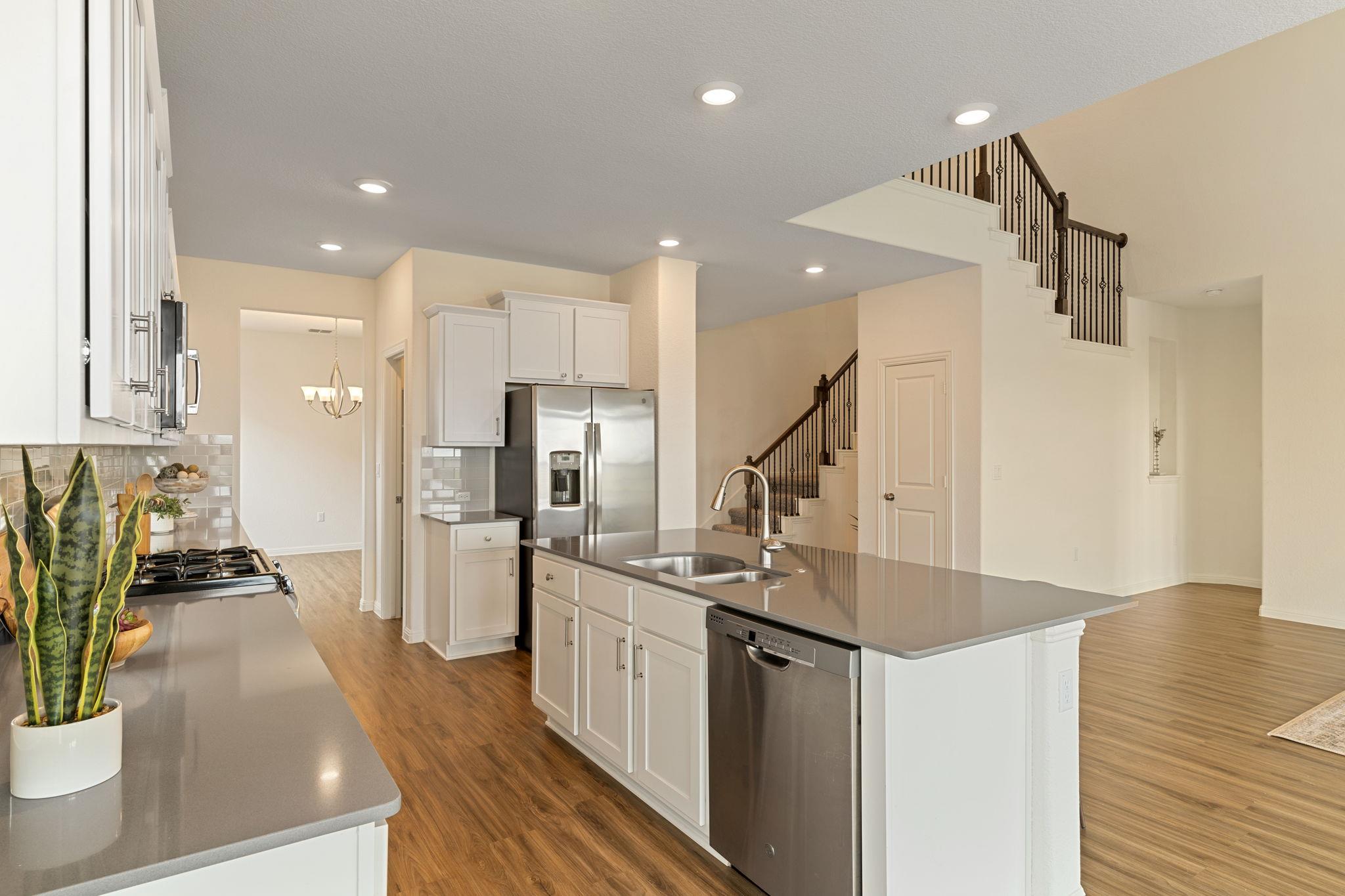 607 Allende Bnd Property Photo 10