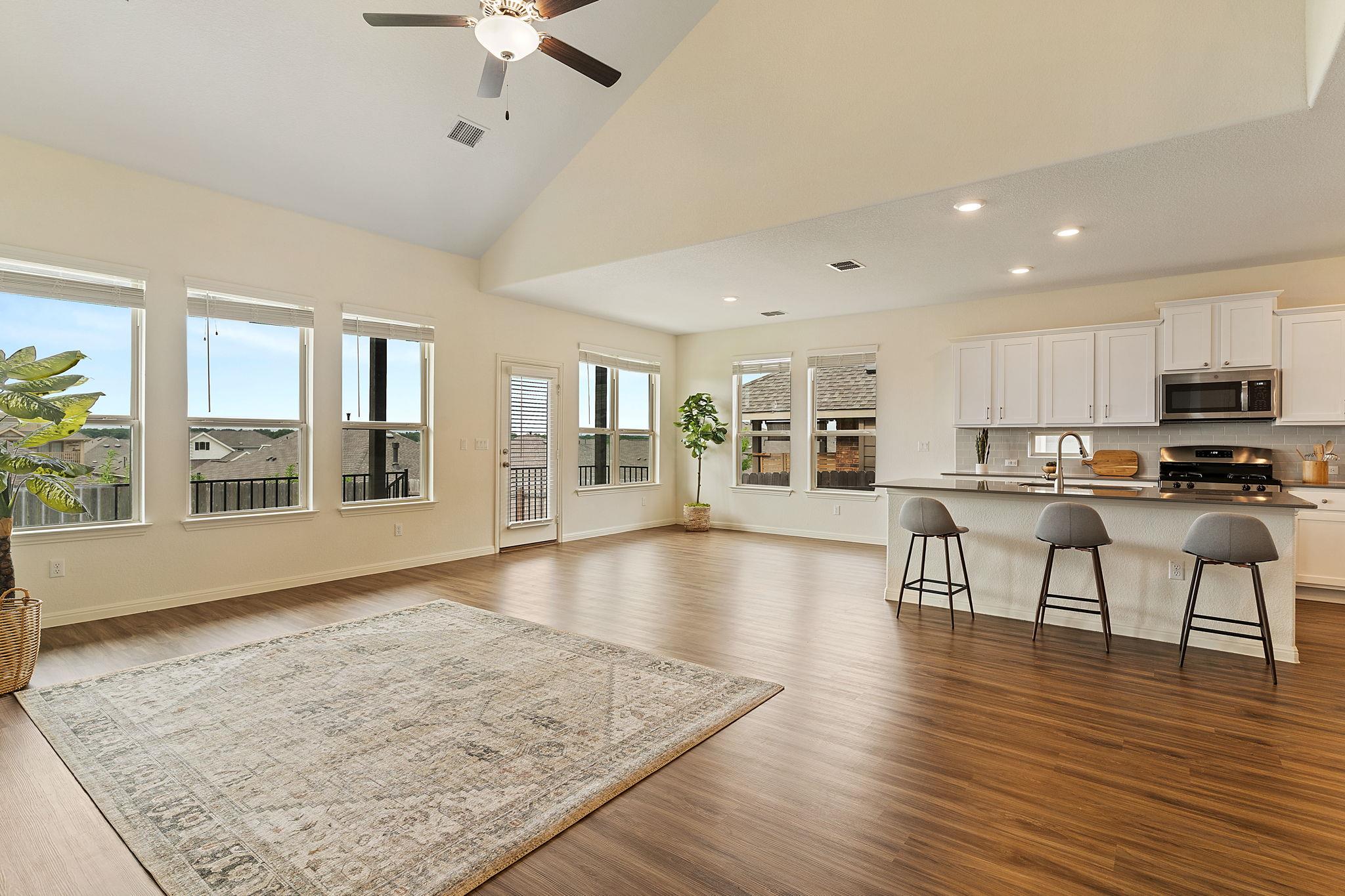 607 Allende Bnd Property Photo 15