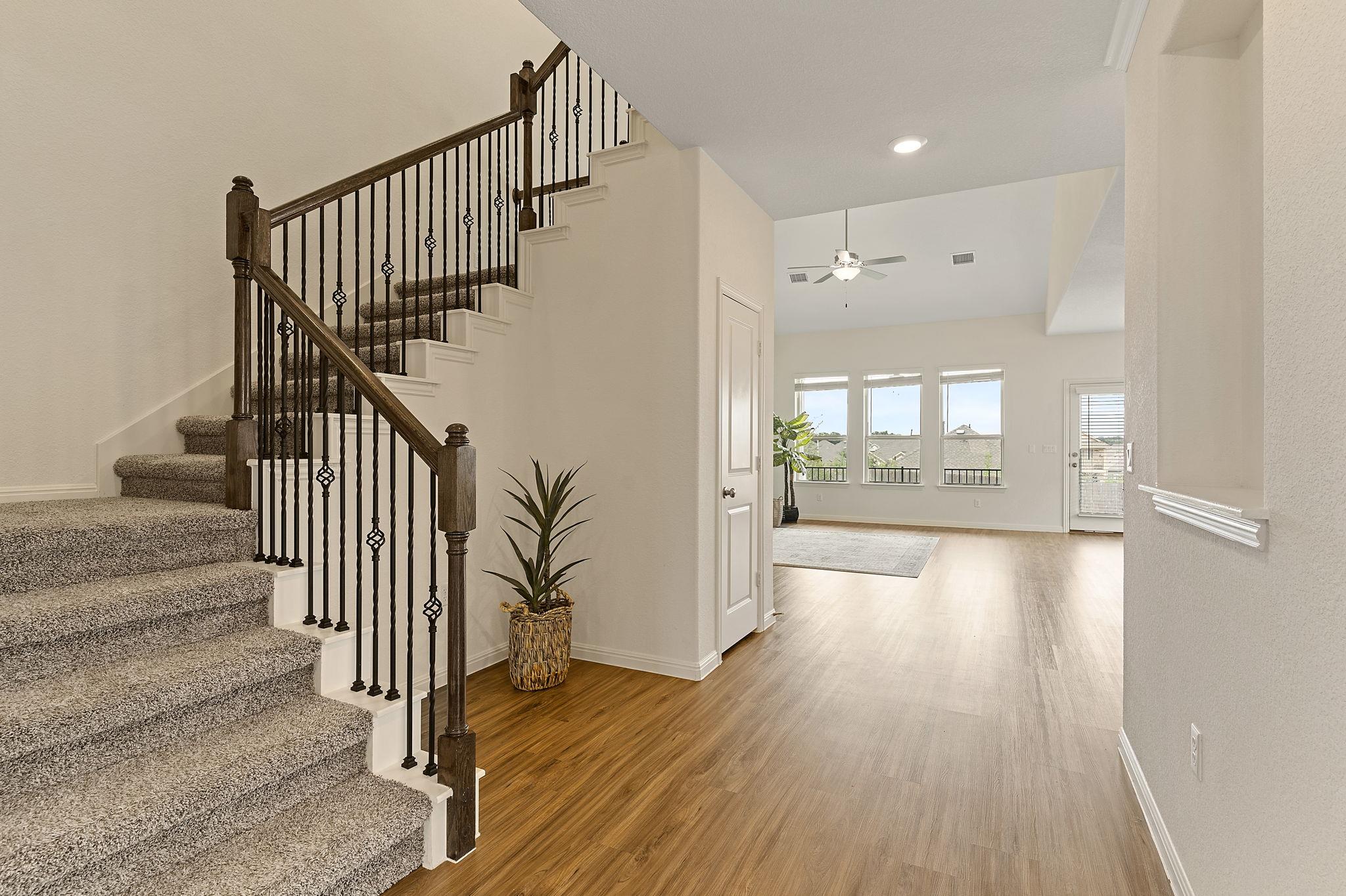 607 Allende Bnd Property Photo 16