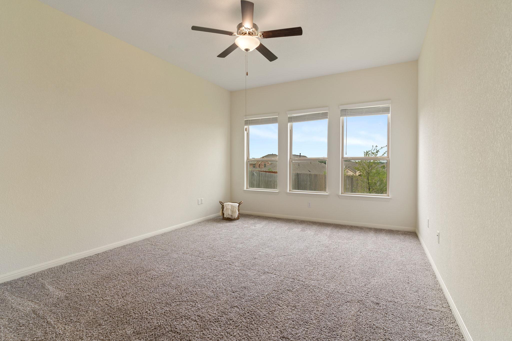 607 Allende Bnd Property Photo 17