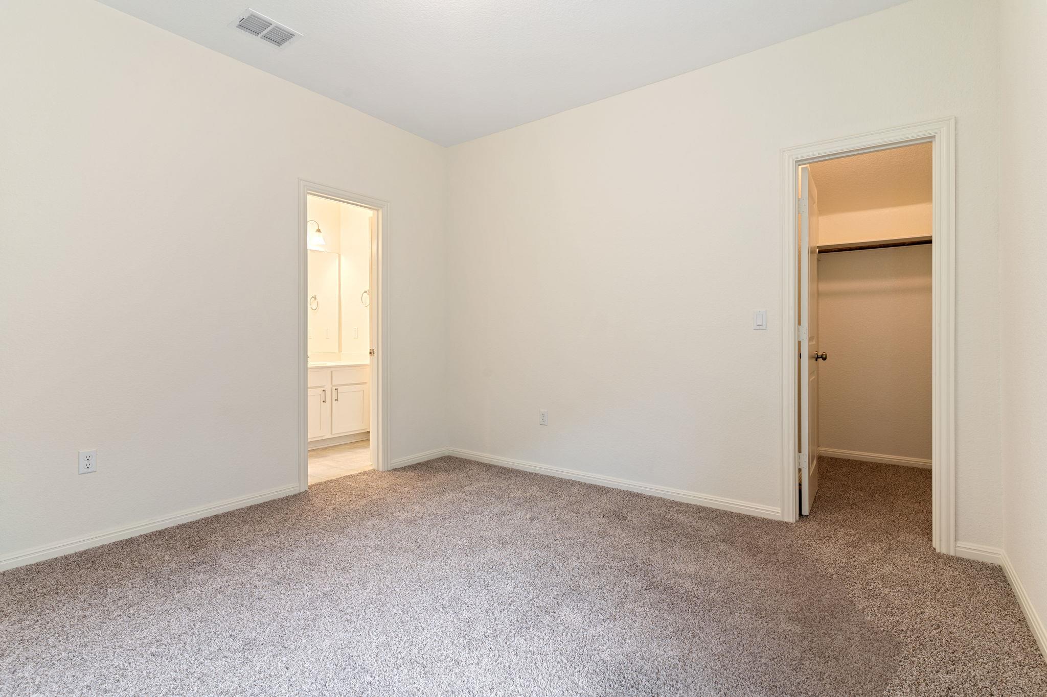 607 Allende Bnd Property Photo 36