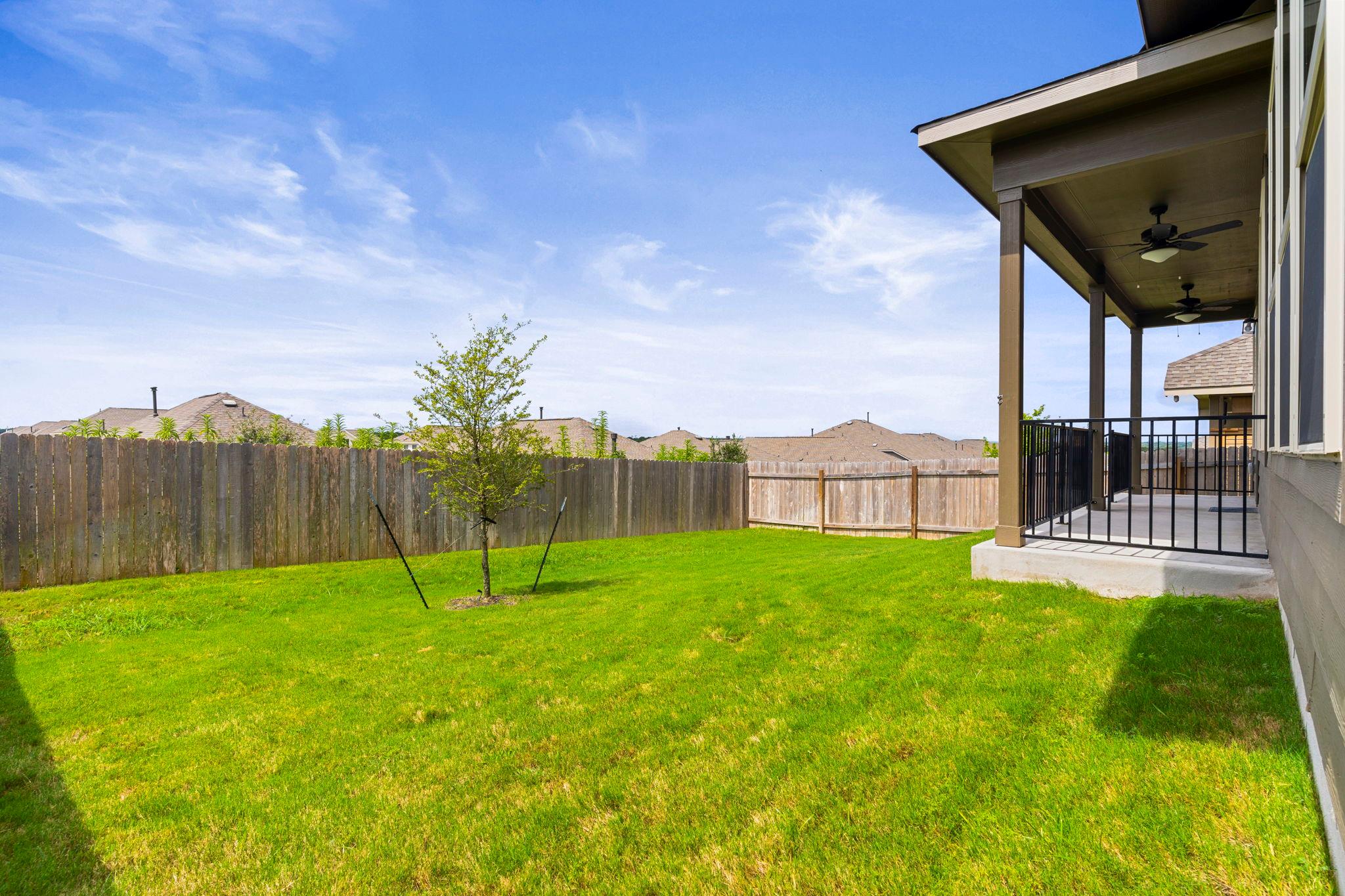 607 Allende Bnd Property Photo 38