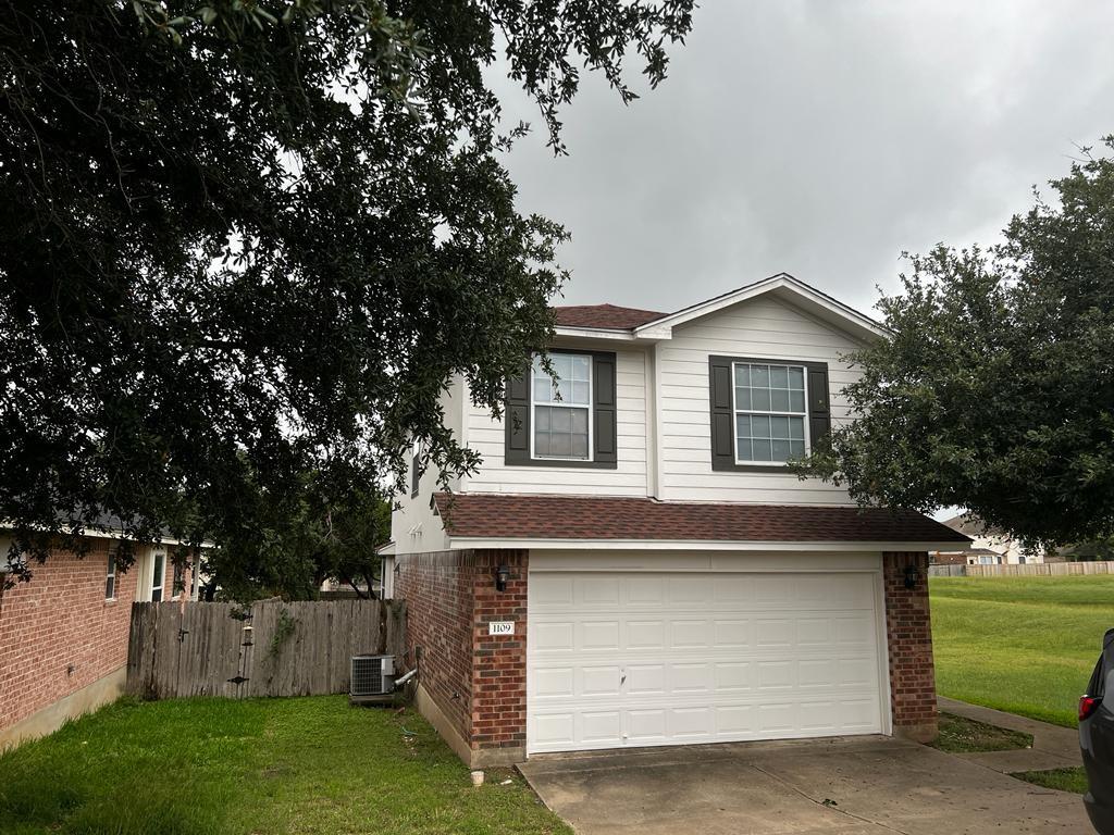 1109 Stone Forest Trl Property Photo 1