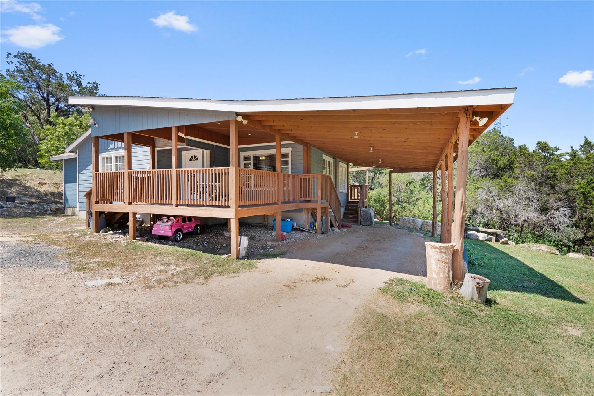 15001 Dexler Dr Property Photo 5