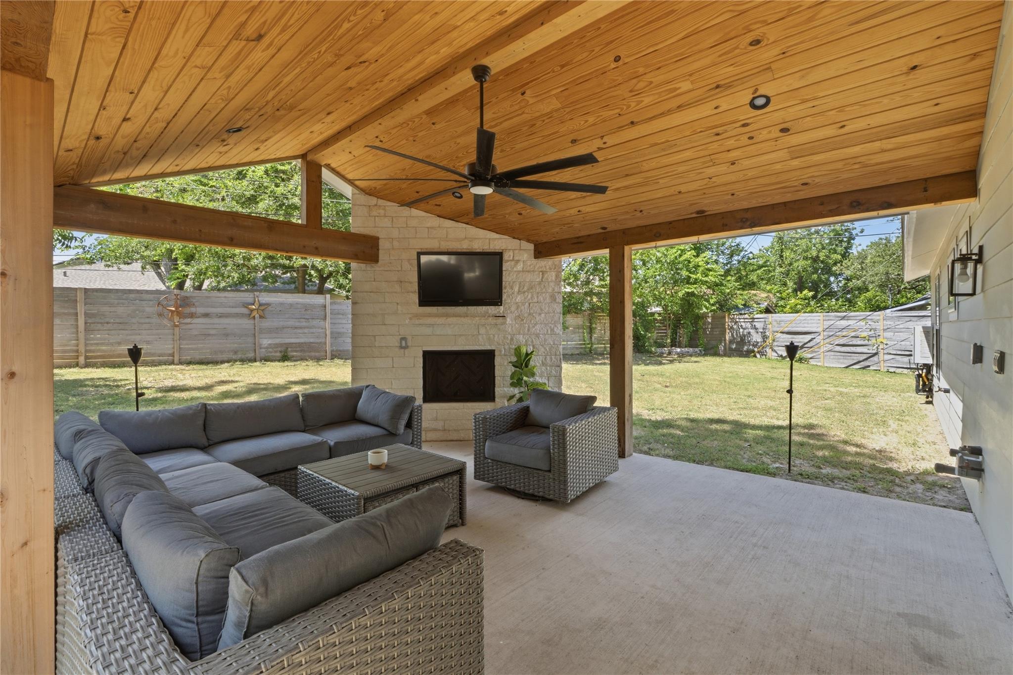 6703 Duquesne Dr Property Photo 33