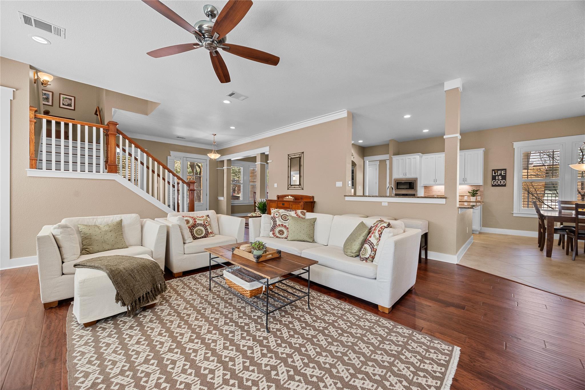 2604 Rolling Plains Ct Property Photo 8