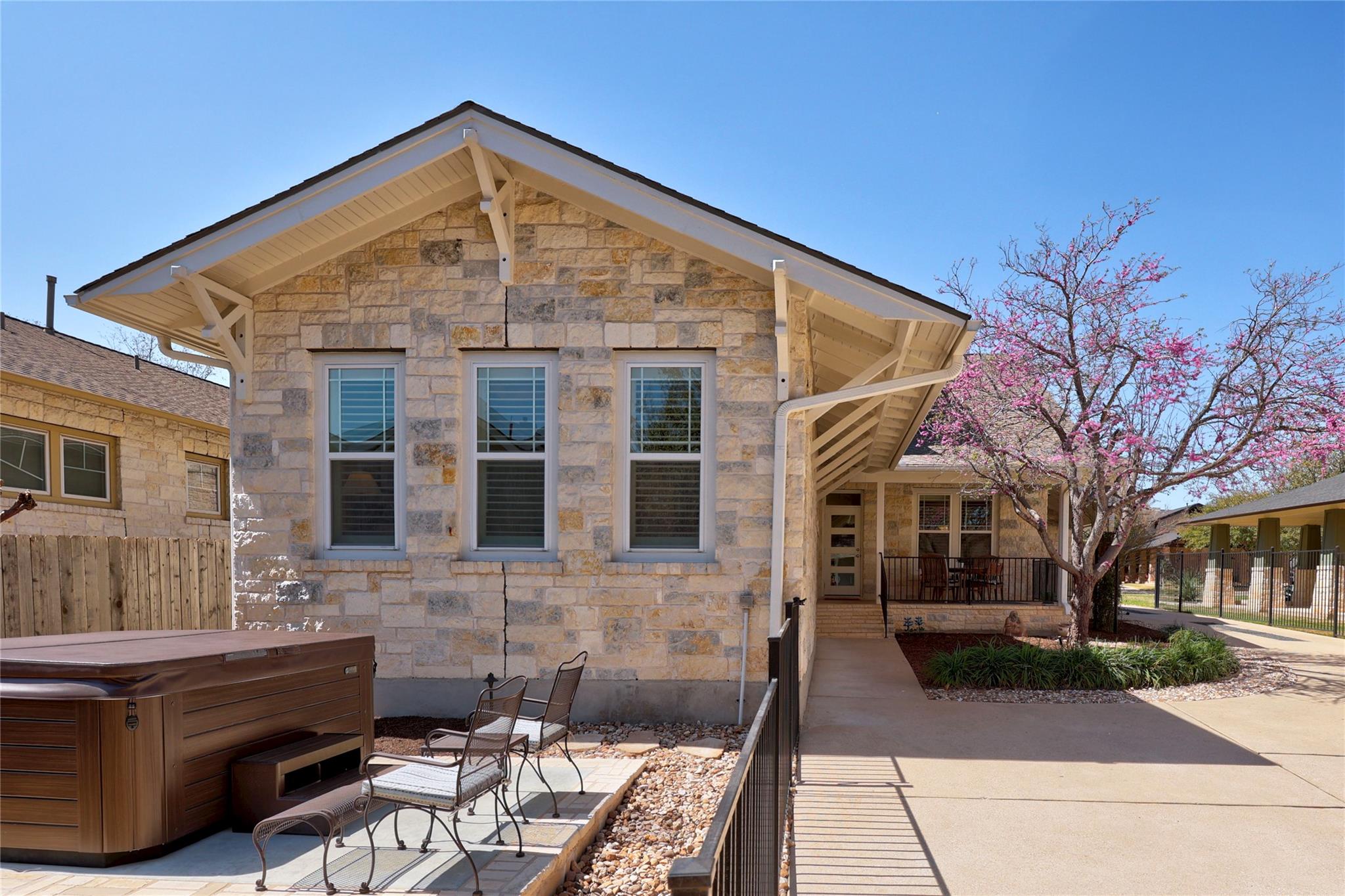 2604 Rolling Plains Ct Property Photo 34