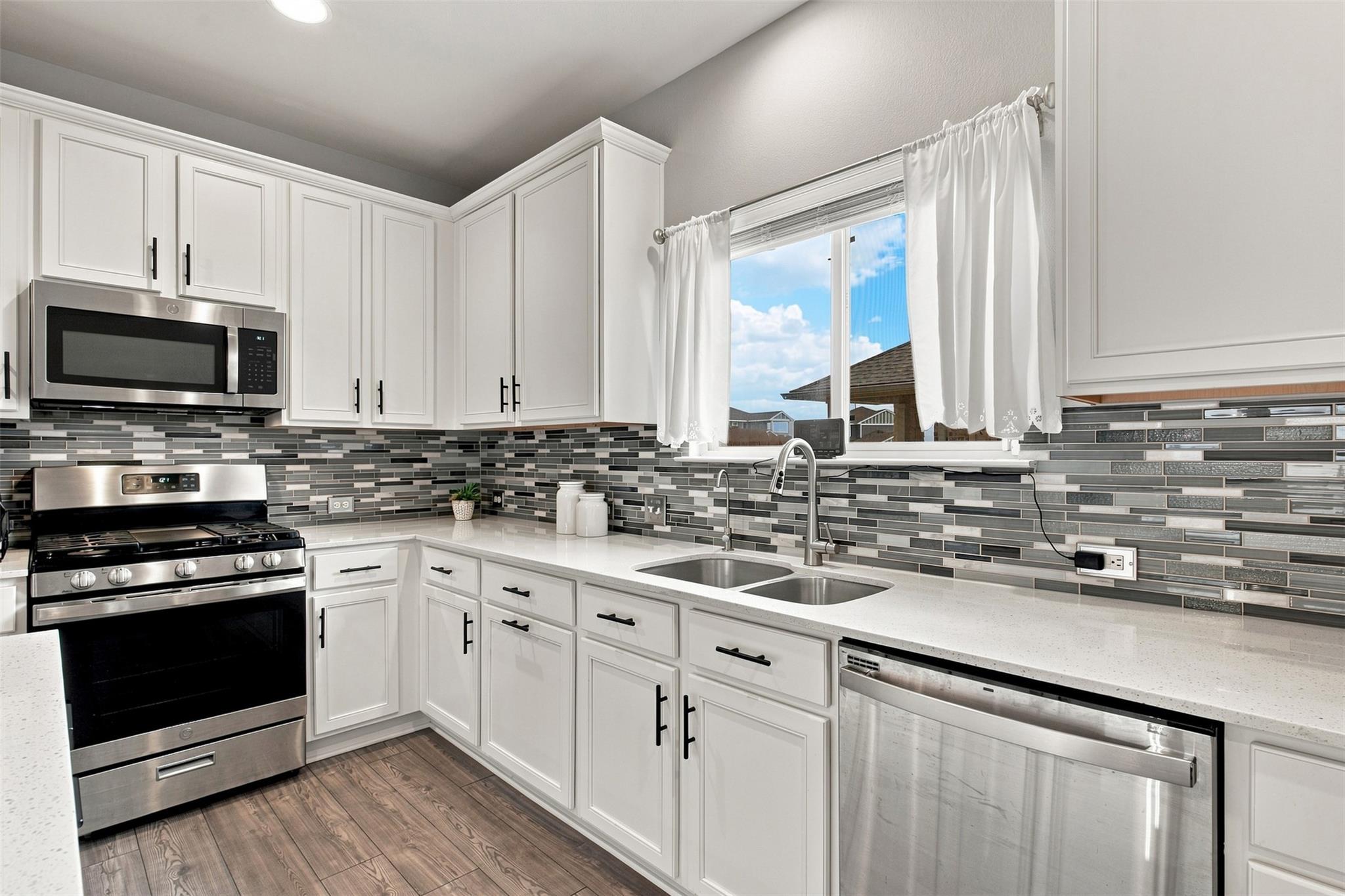 209 Arabian Colt Dr Property Photo 15