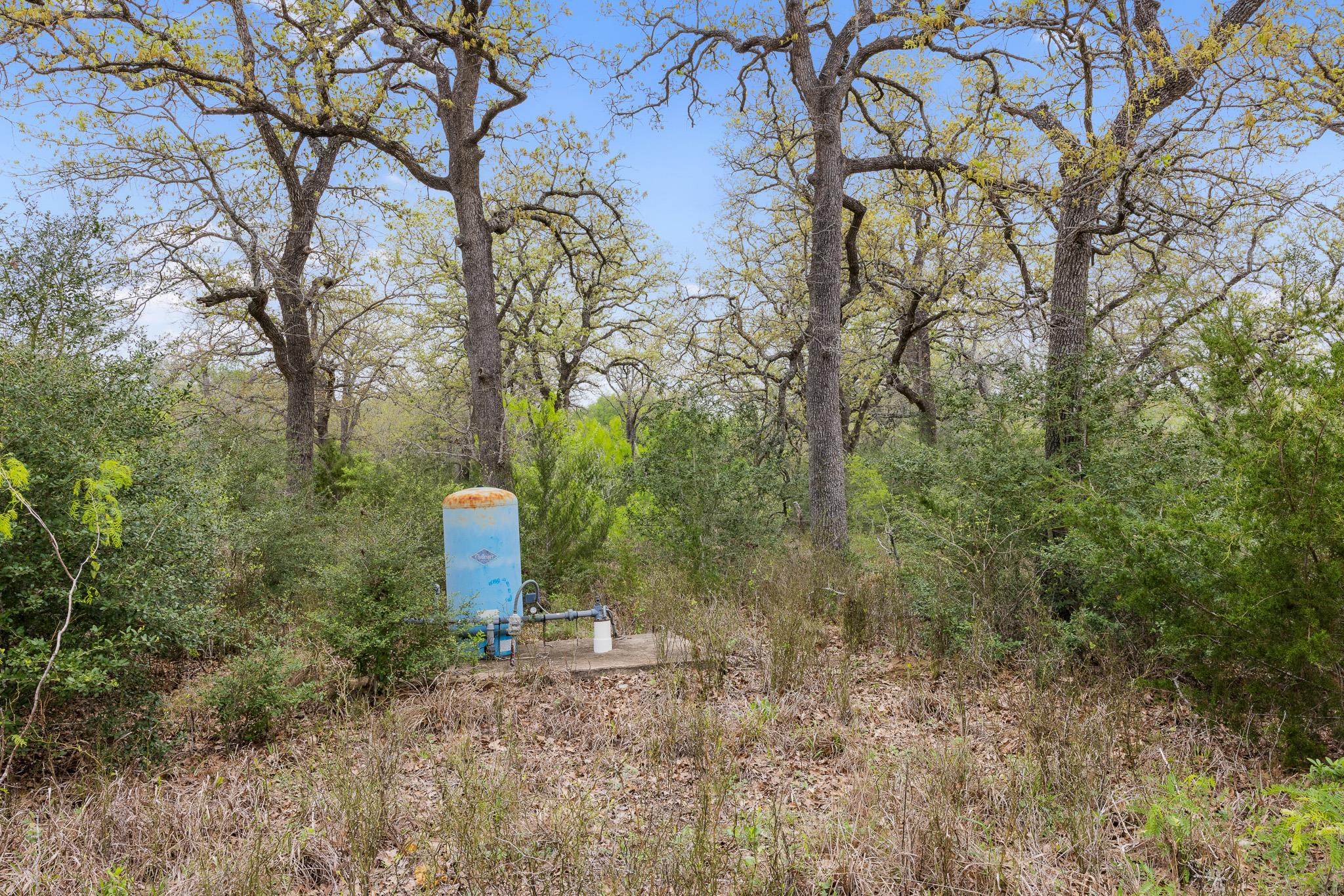 1605 Lariet Dr Property Photo 8