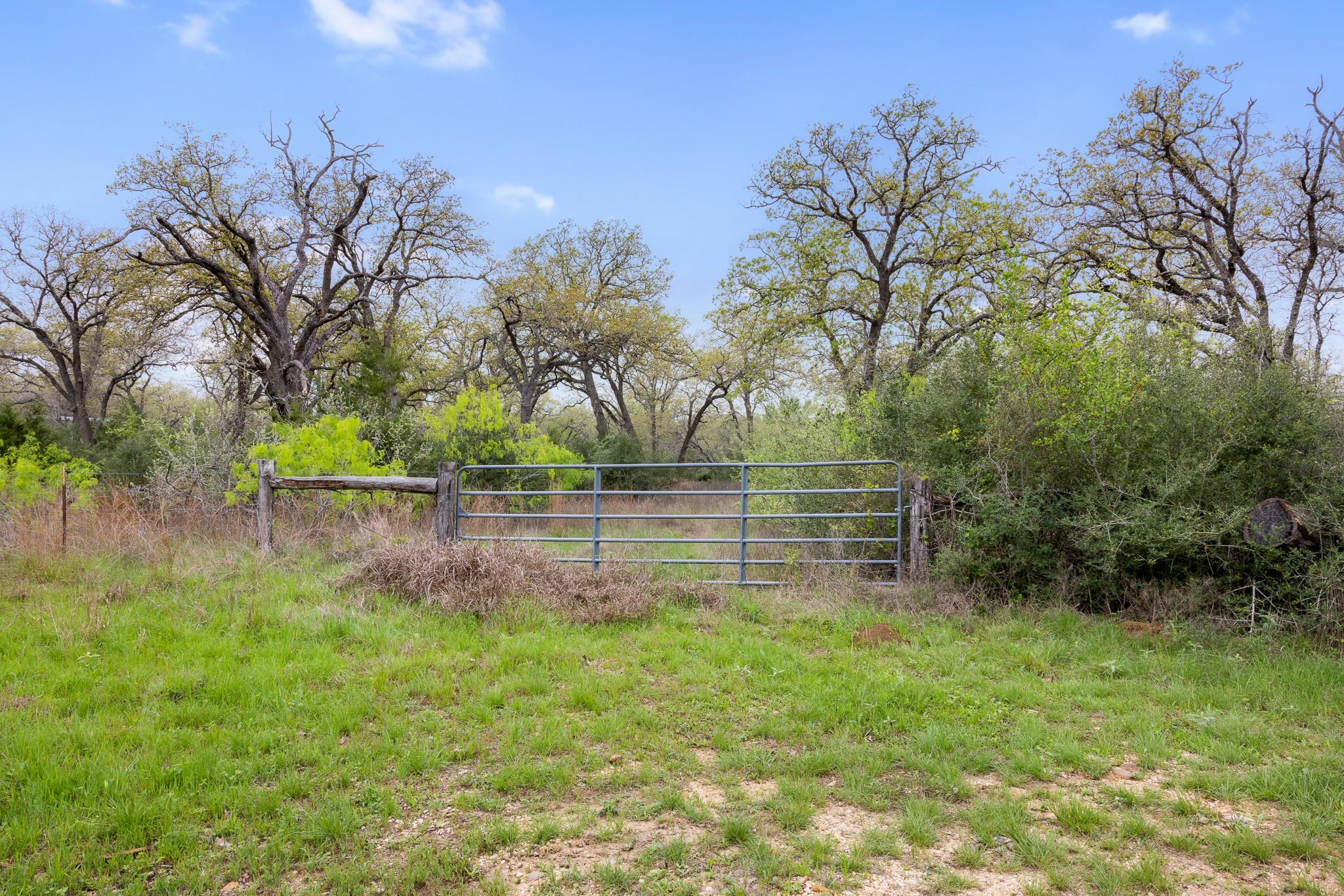 1605 Lariet Dr Property Photo 15