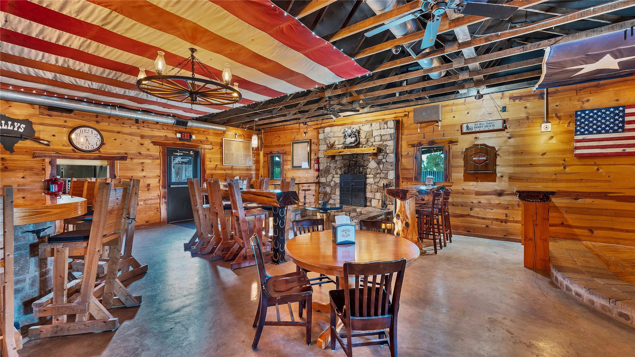 9097 E Us 290 Highway Property Photo 10