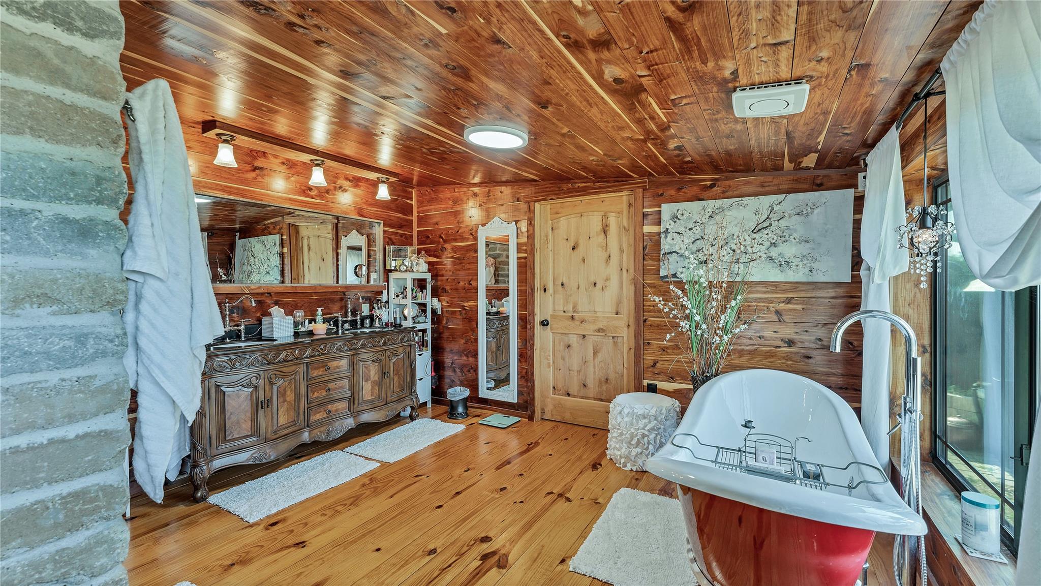 9097 E Us 290 Highway Property Photo 28