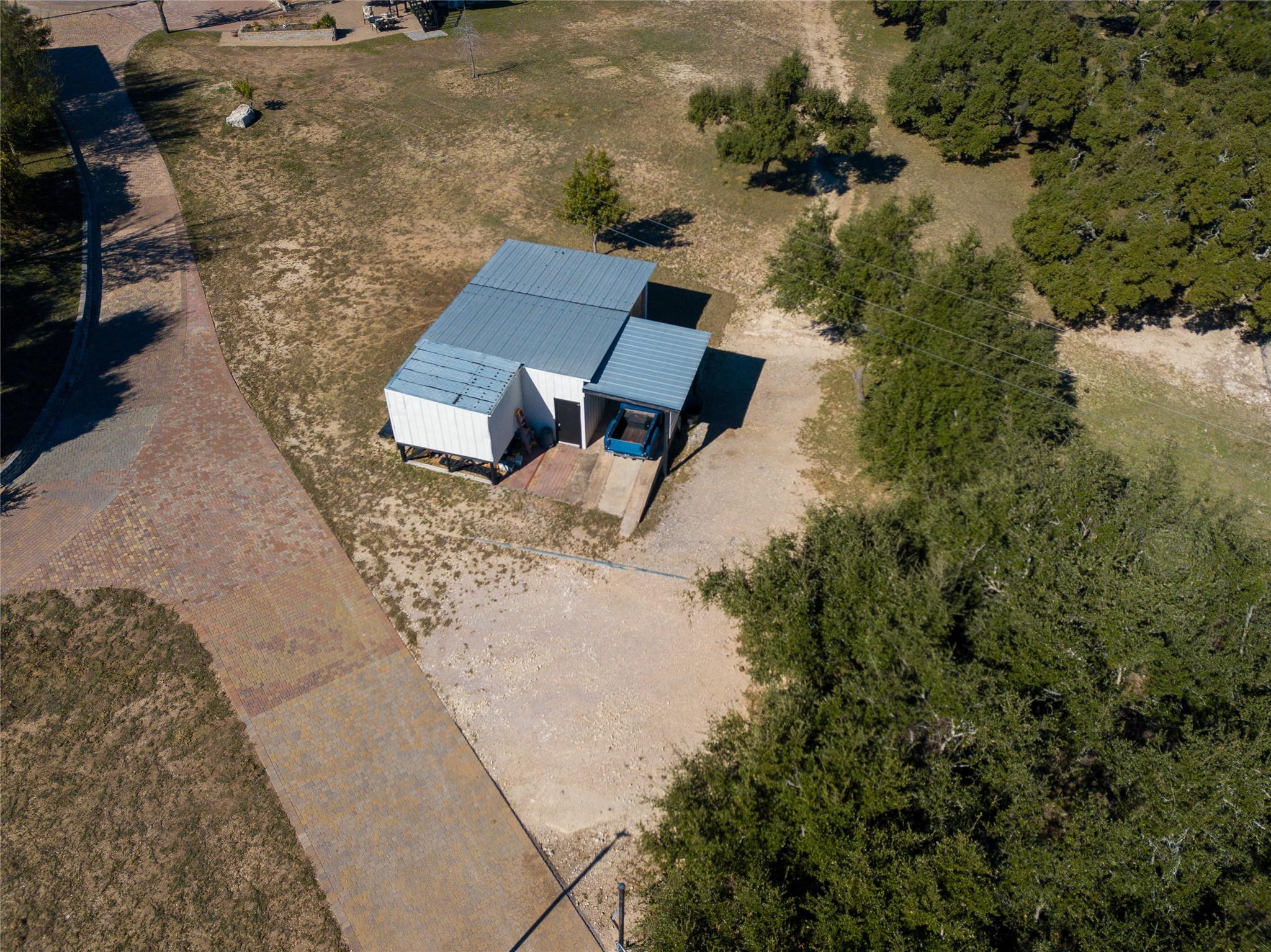 9097 E Us 290 Highway Property Photo 38