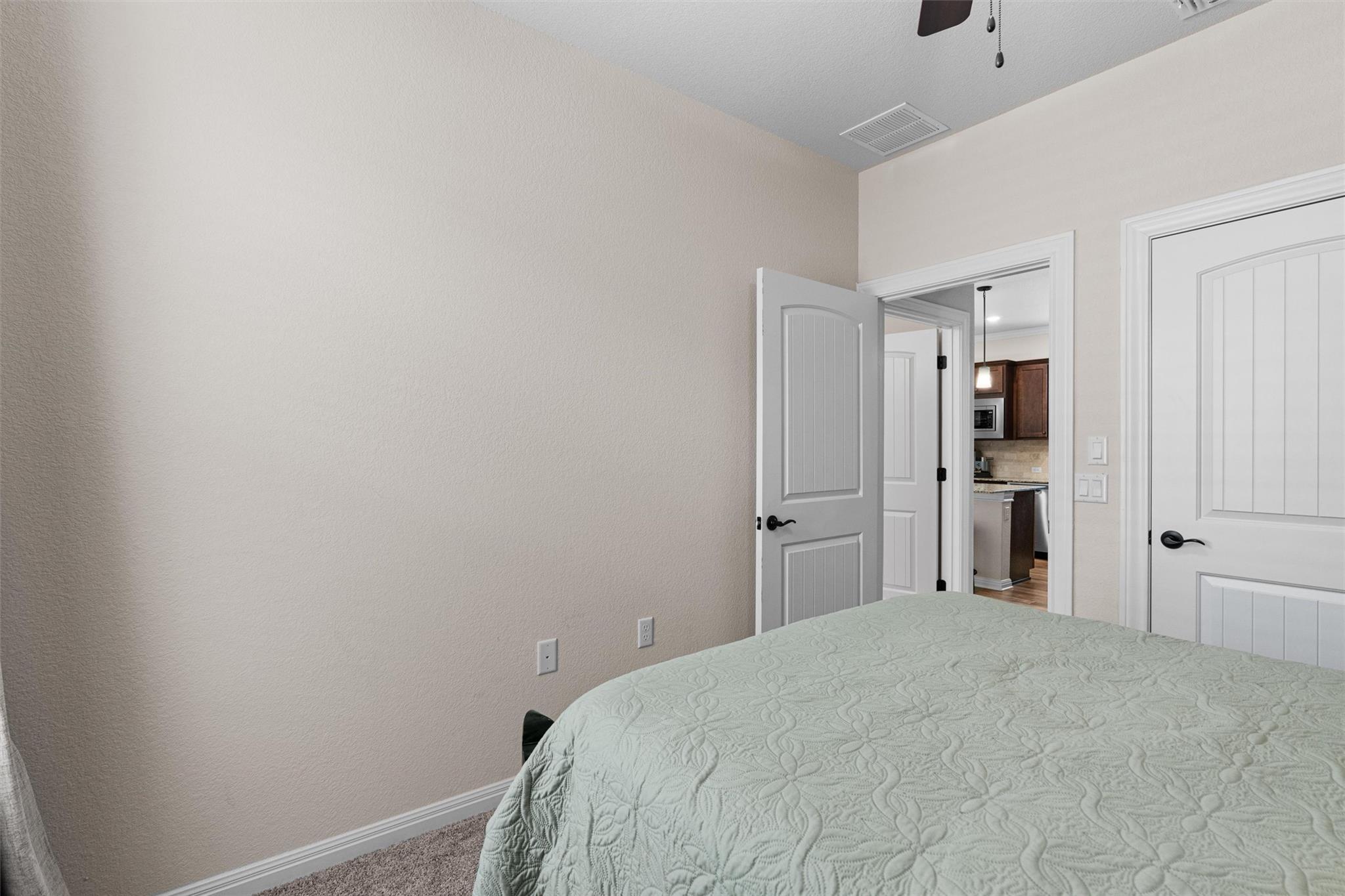 121 Winterhorse Cv Property Photo 17