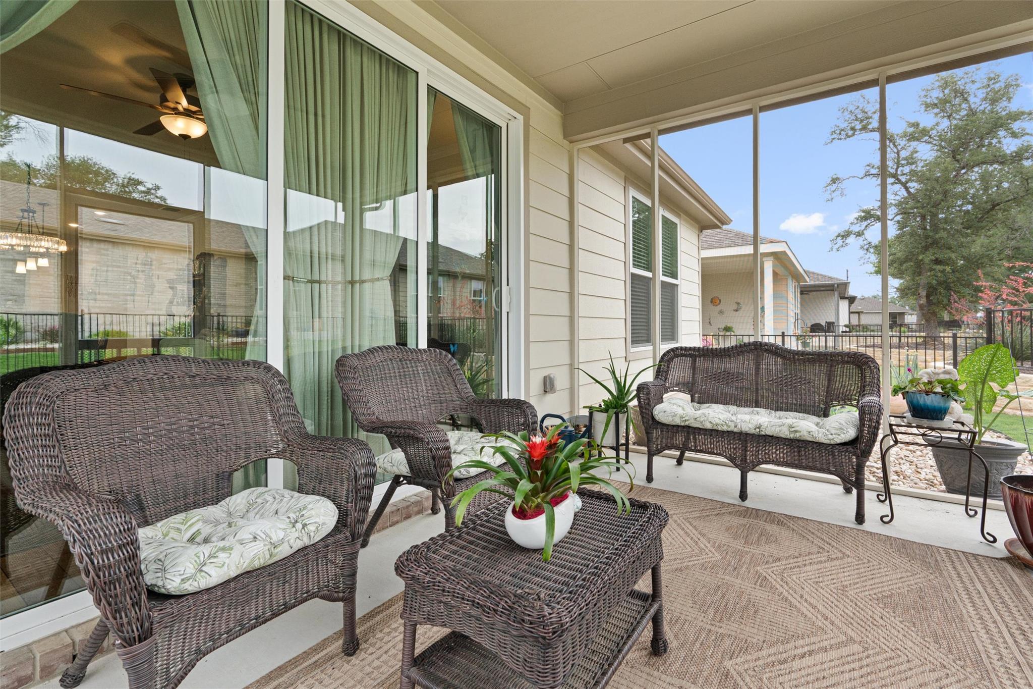 121 Winterhorse Cv Property Photo 20