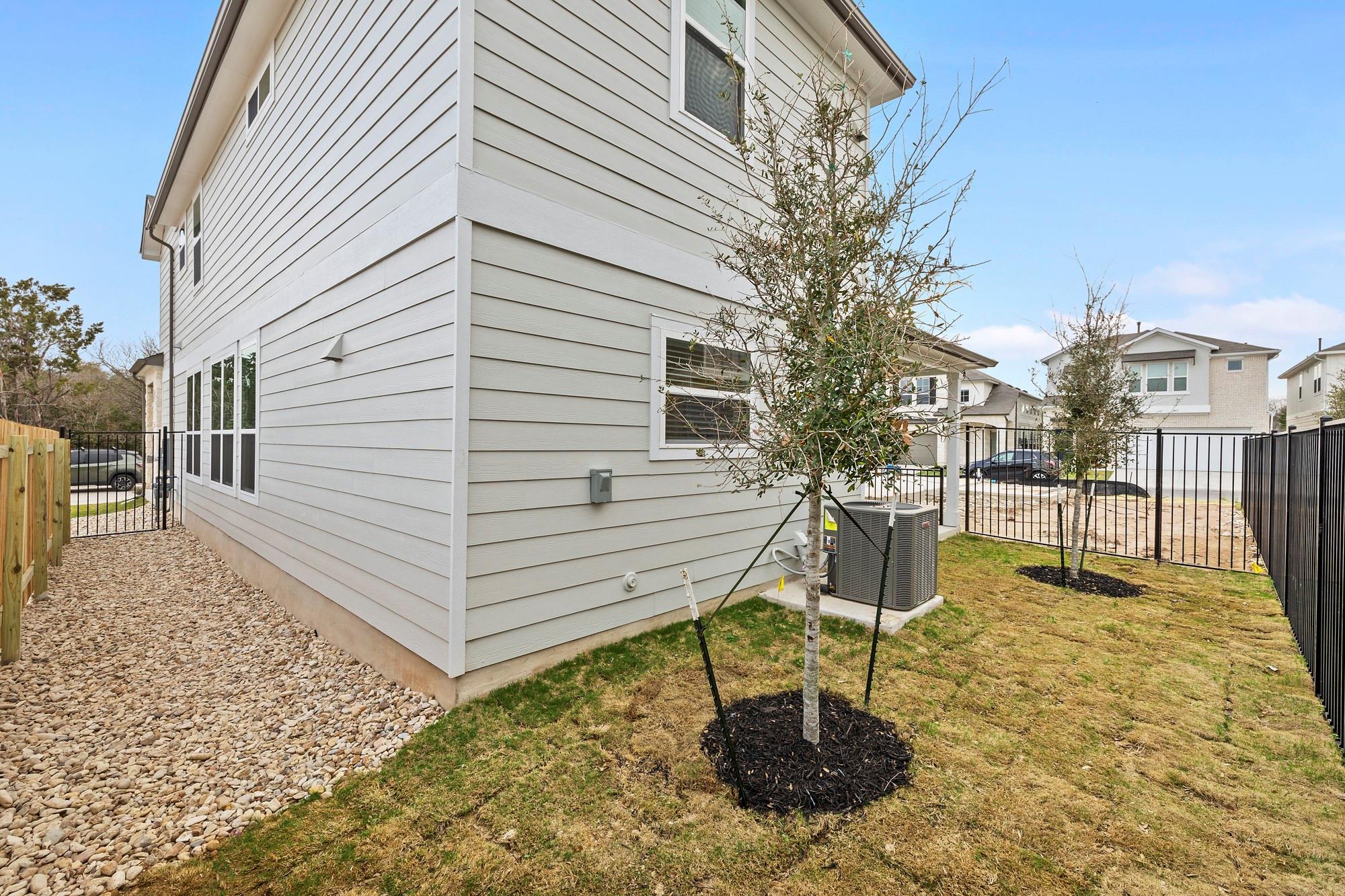 1156 Autumn Heather Dr Property Photo 31