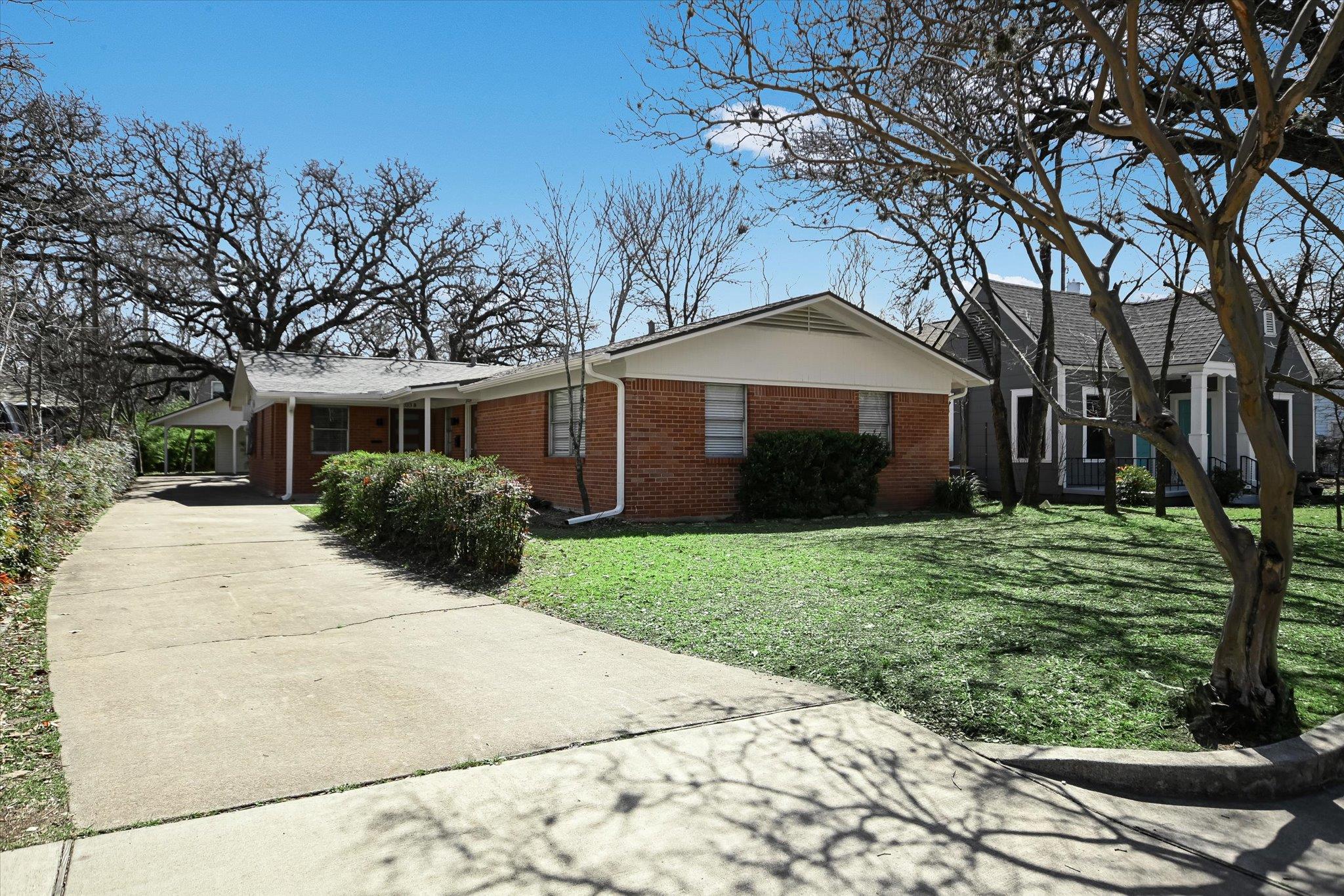 3203 Lafayette Ave A And B Property Photo