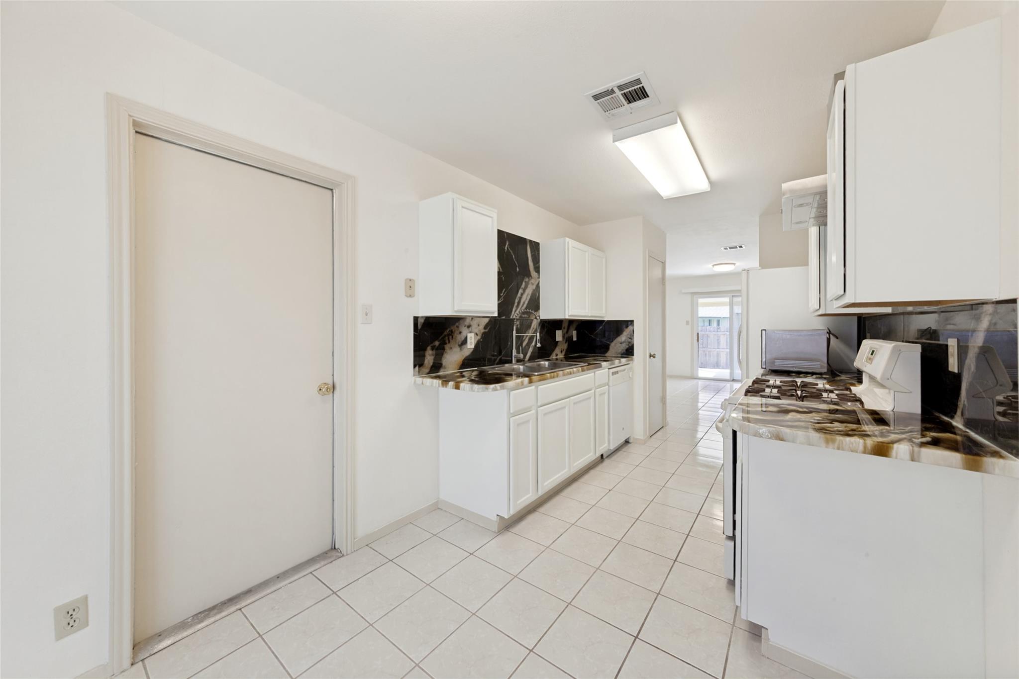 13100 Billiem Dr Property Photo 9