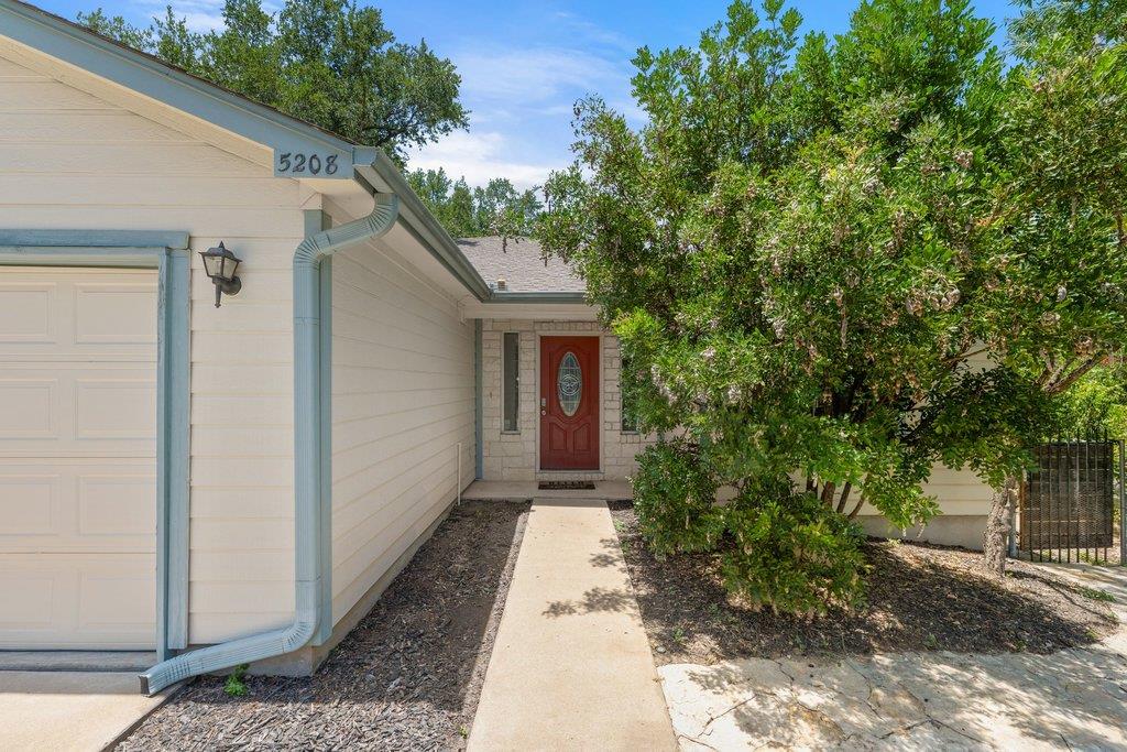 5208 Sioux Ln Property Photo 3