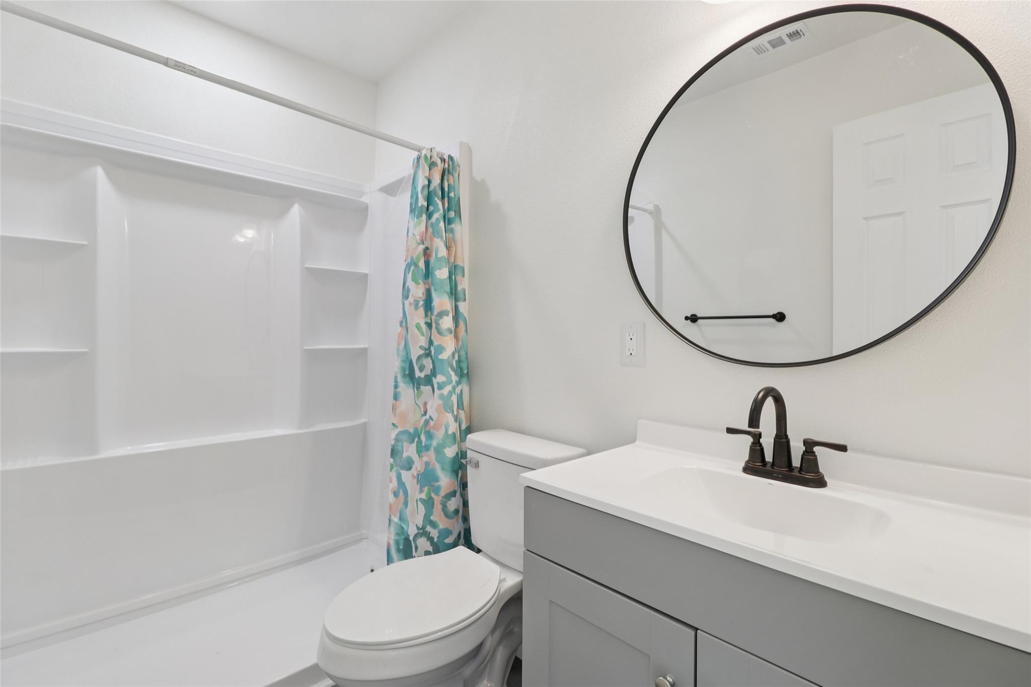 1087 Schubert Ln #d Property Photo 13
