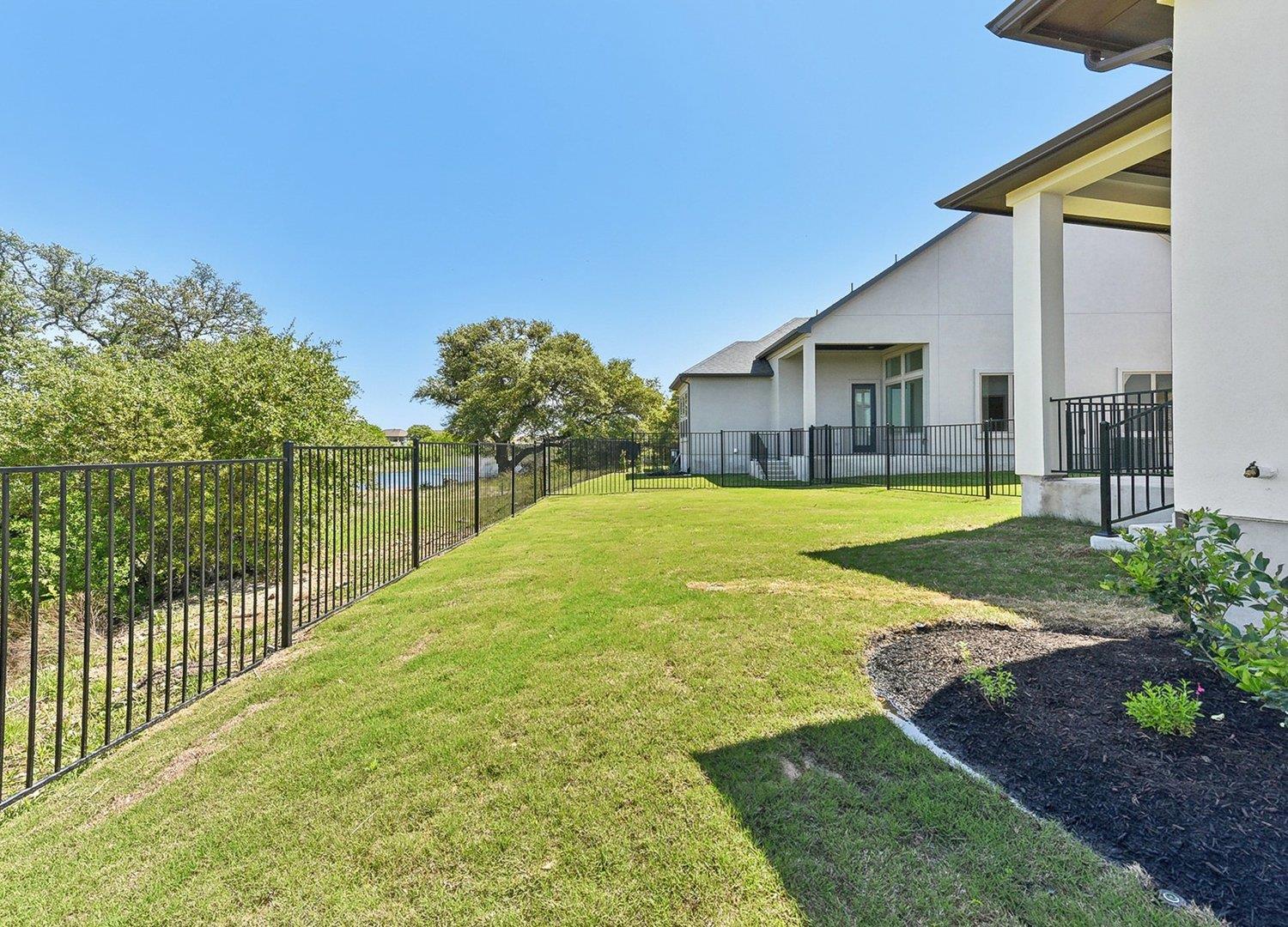 232 Flora Springs Cv Property Photo 14