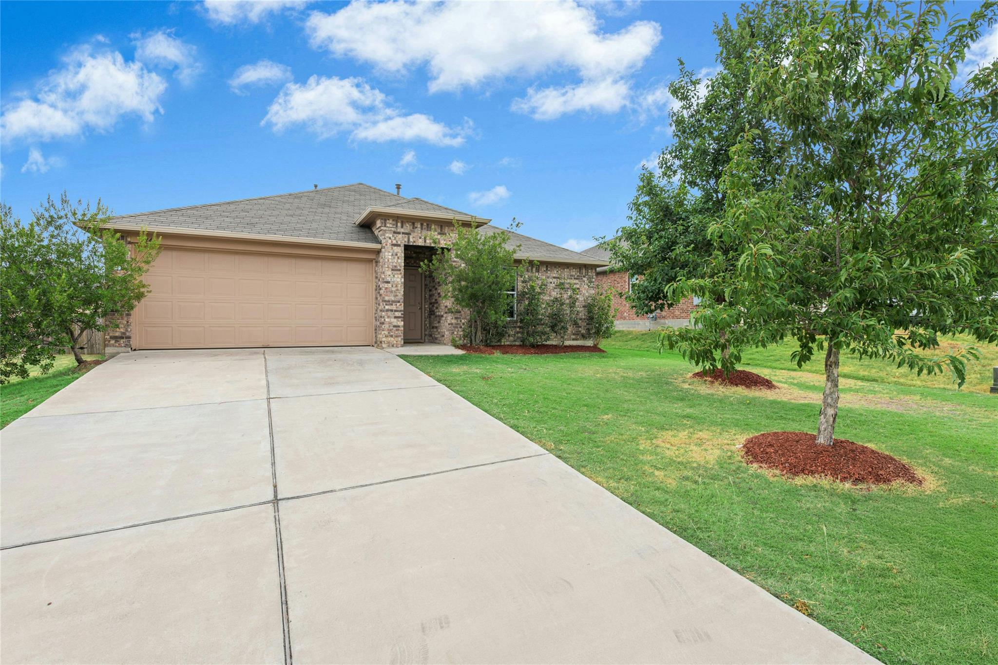 184 Kookaburra Bnd Property Photo 1