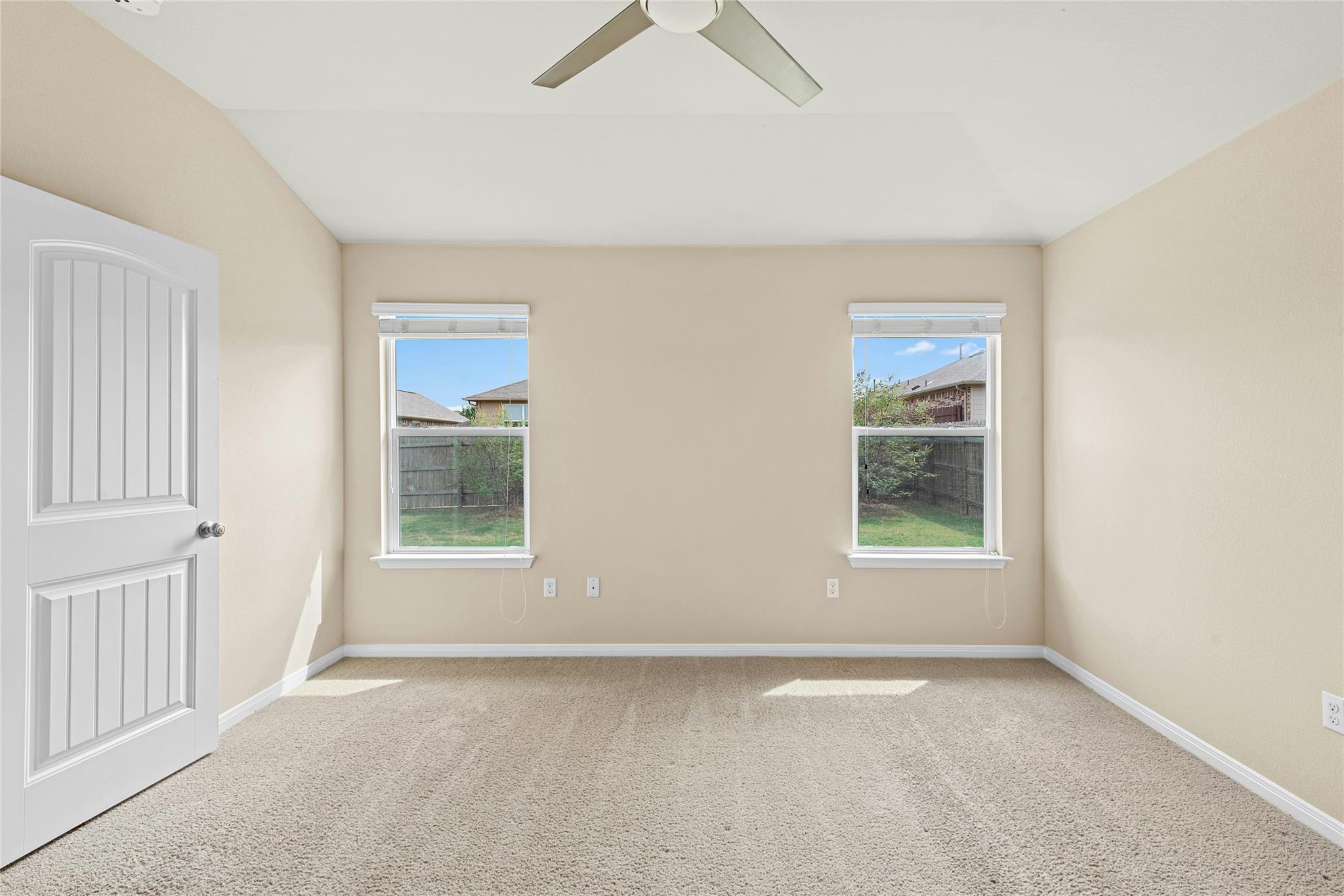 184 Kookaburra Bnd Property Photo 8