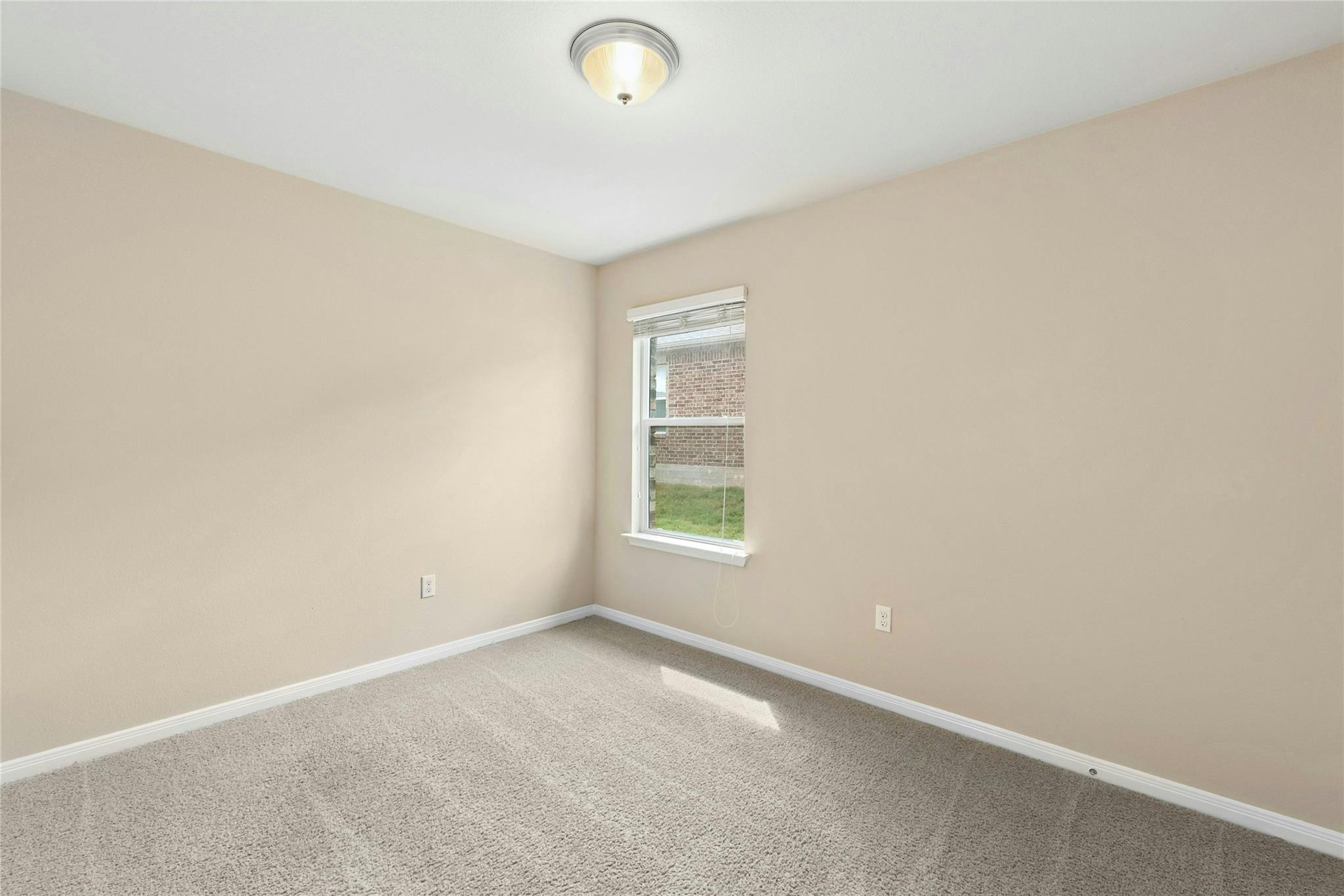 184 Kookaburra Bnd Property Photo 13