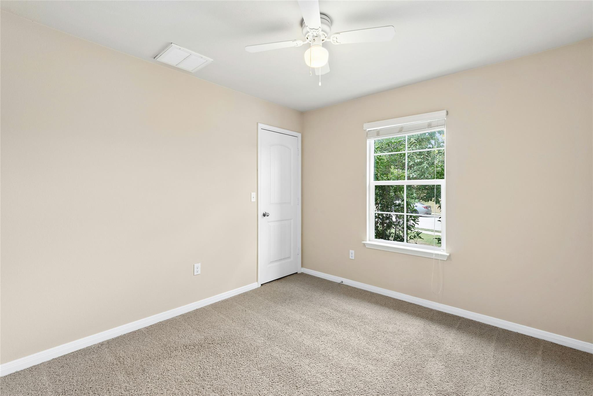 184 Kookaburra Bnd Property Photo 14