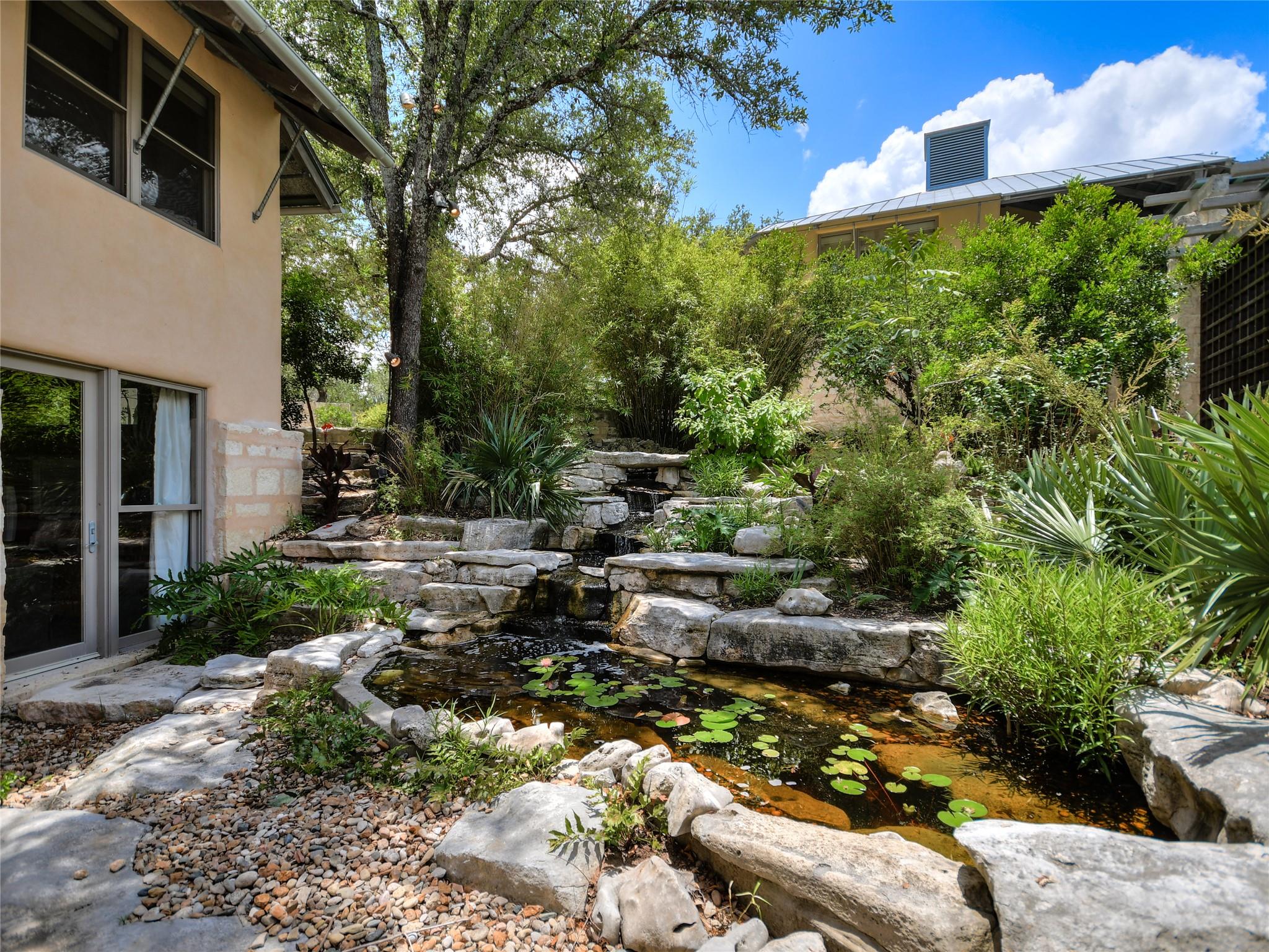 25014 Pedernales Canyon Trl Property Photo 4