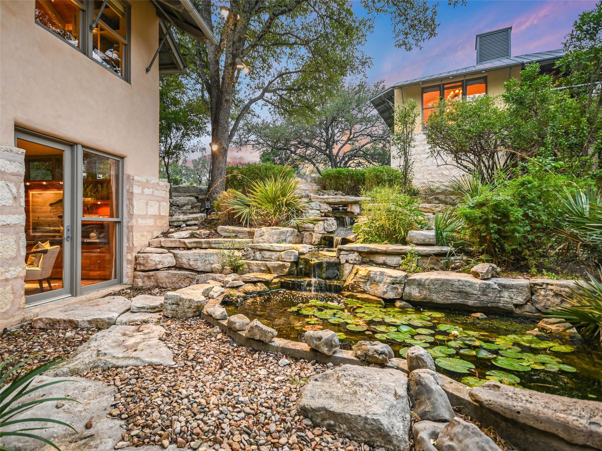 25014 Pedernales Canyon Trl Property Photo 9